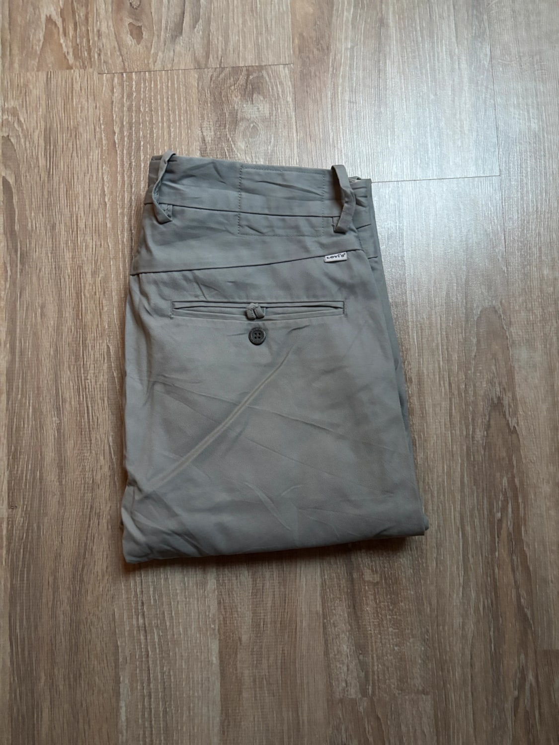 đź›’Jean Levi's W31 L32đź›’