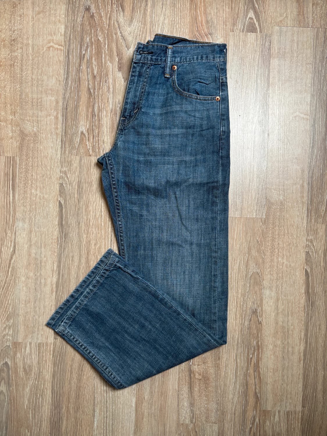 đź›’Jean Levi's 569 W30 L32đź›’