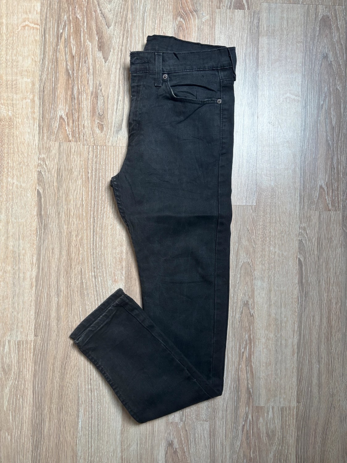 đź›’Jean Levi's 510 W31 L32đź›’