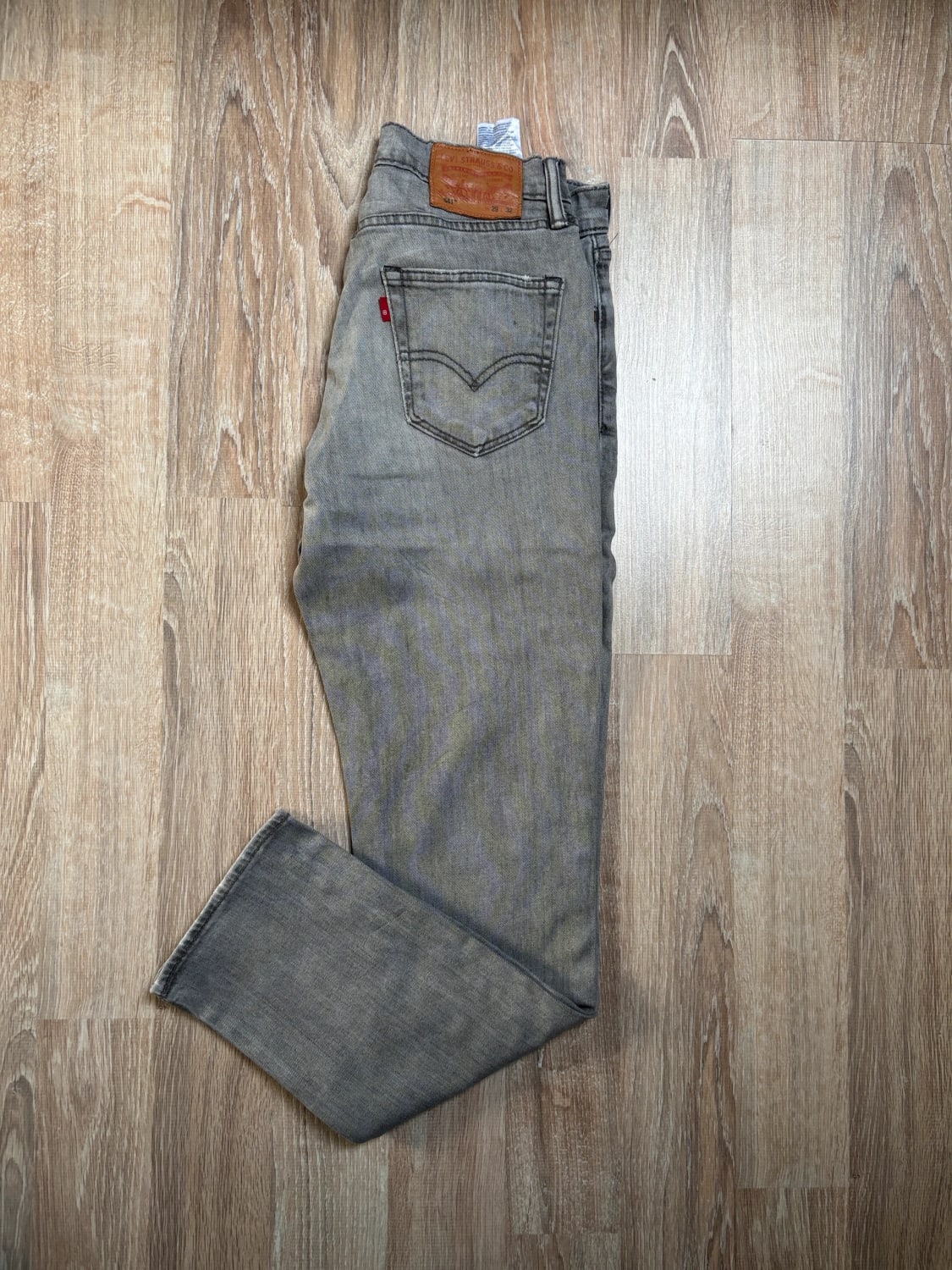đź›’Jean Levi's 541 W29 L32đź›’
