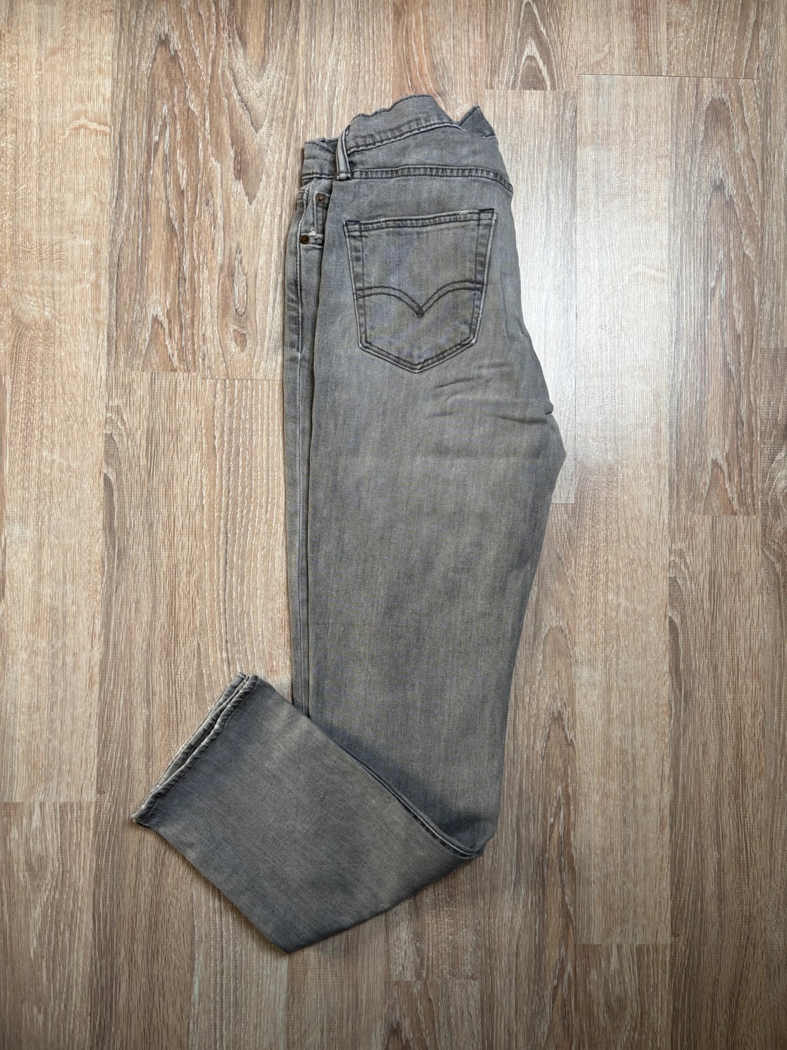 đź›’Jean Levi's 541 W29 L32đź›’