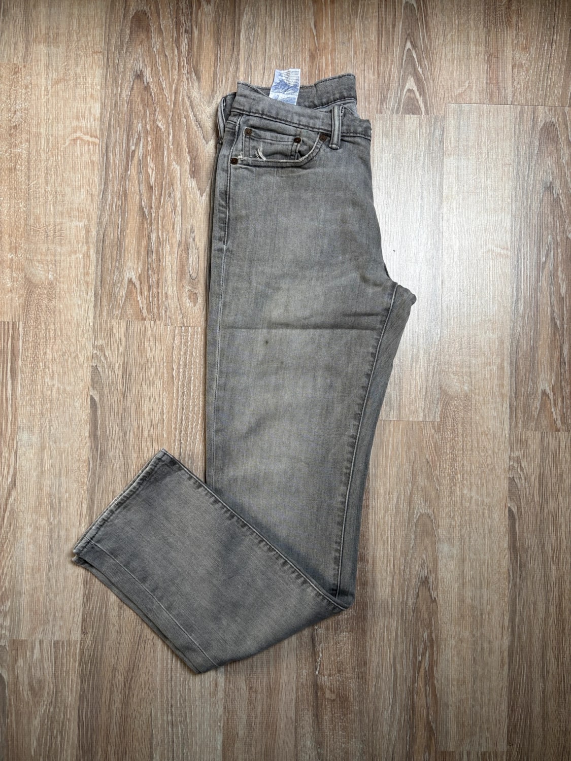 đź›’Jean Levi's 541 W29 L32đź›’