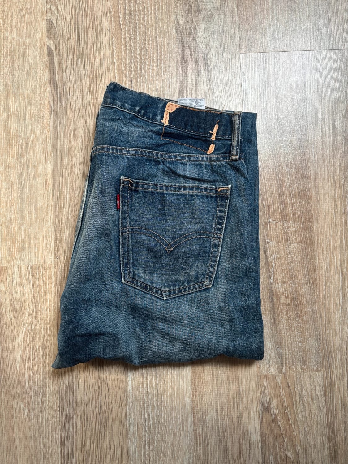 đź›’Jean Levi's W34 L32đź›’