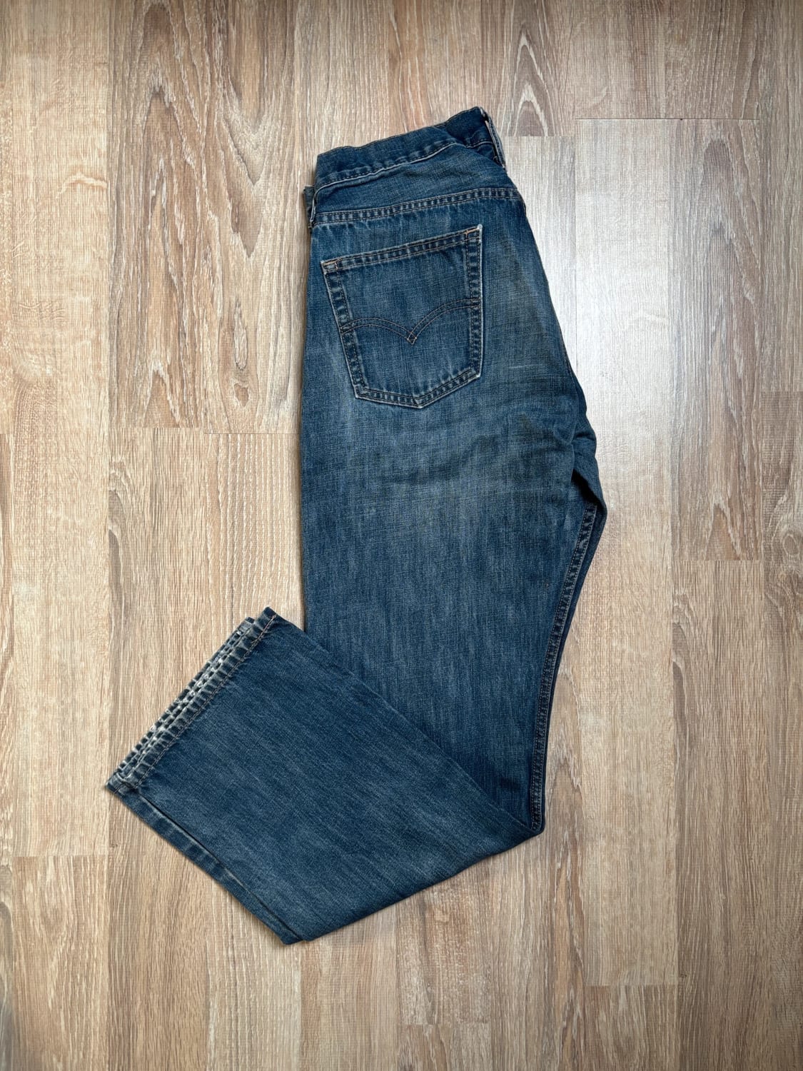 đź›’Jean Levi's W34 L32đź›’