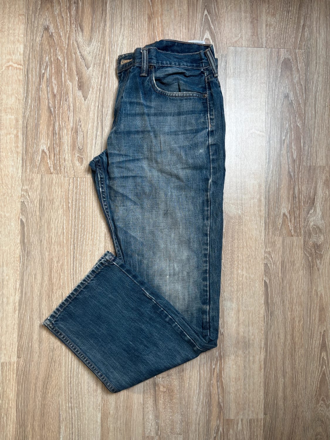 đź›’Jean Levi's W34 L32đź›’
