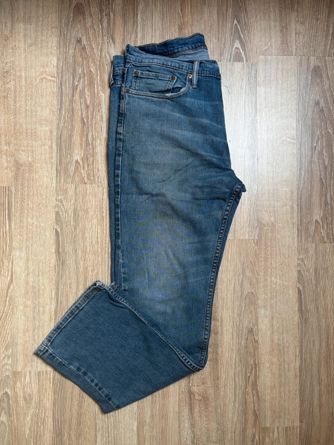 đź›’Jean Levi's 559 W36 L32đź›’