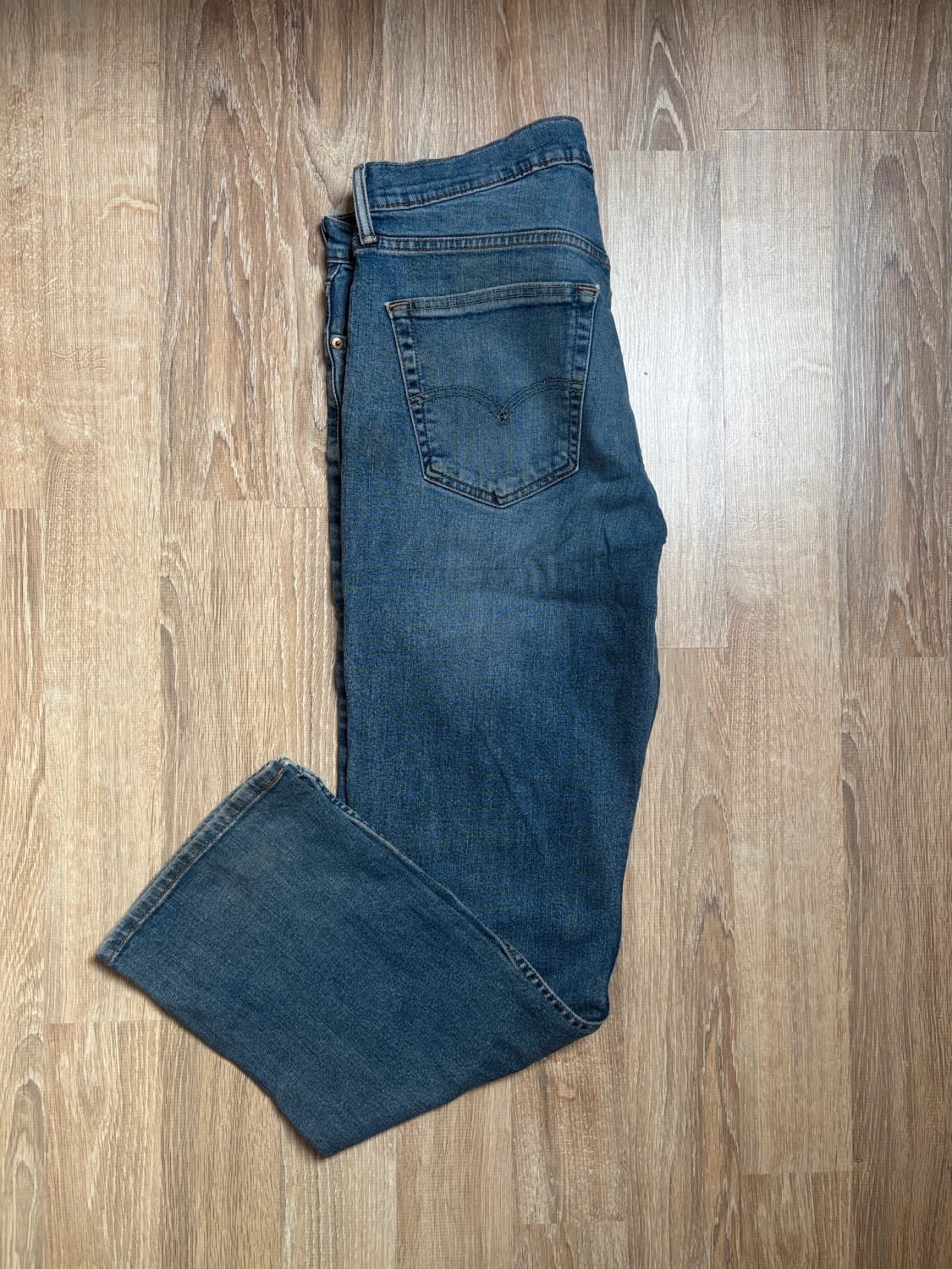 đź›’Jean Levi's 559 W36 L32đź›’