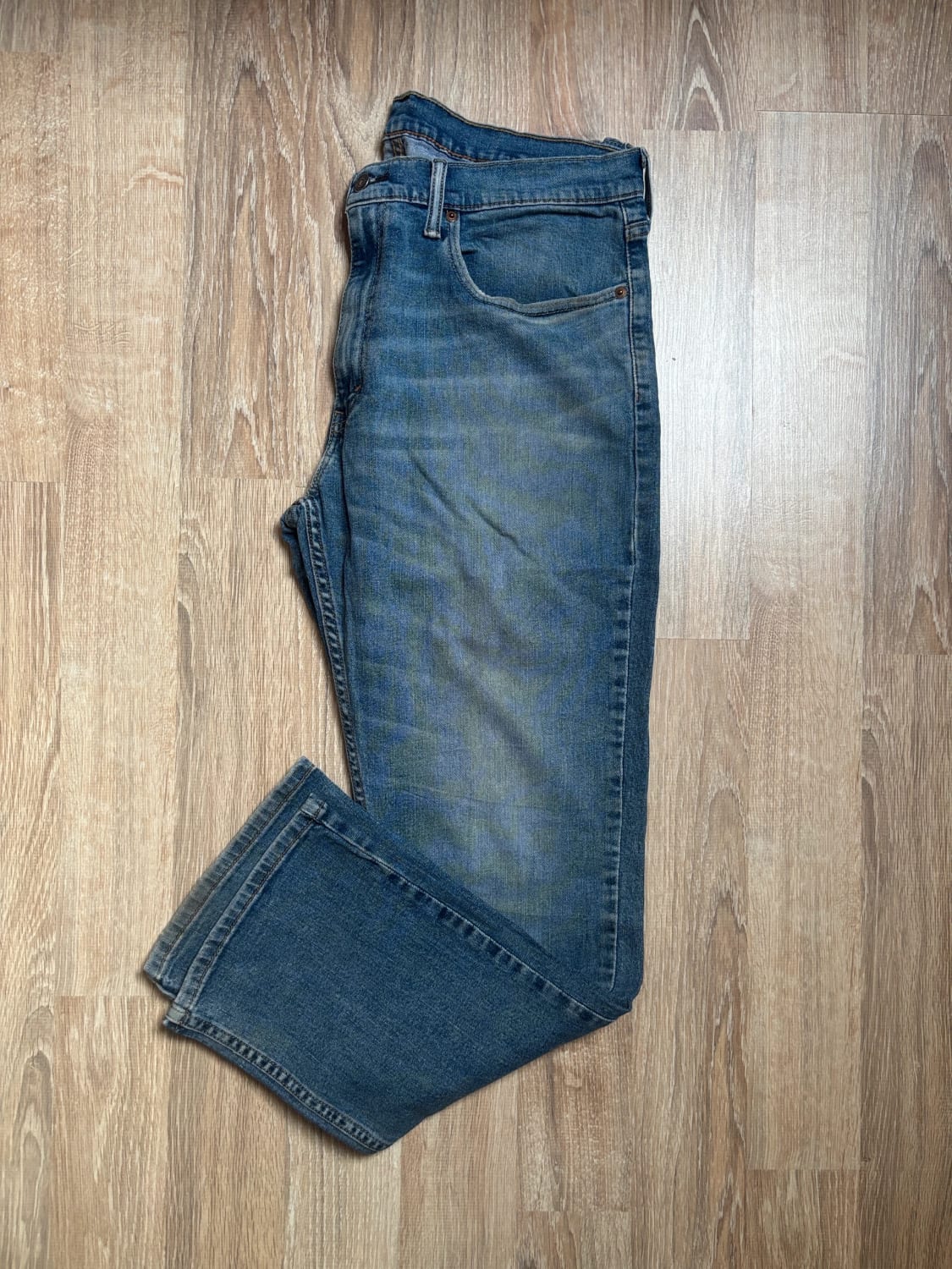 đź›’Jean Levi's 559 W36 L32đź›’