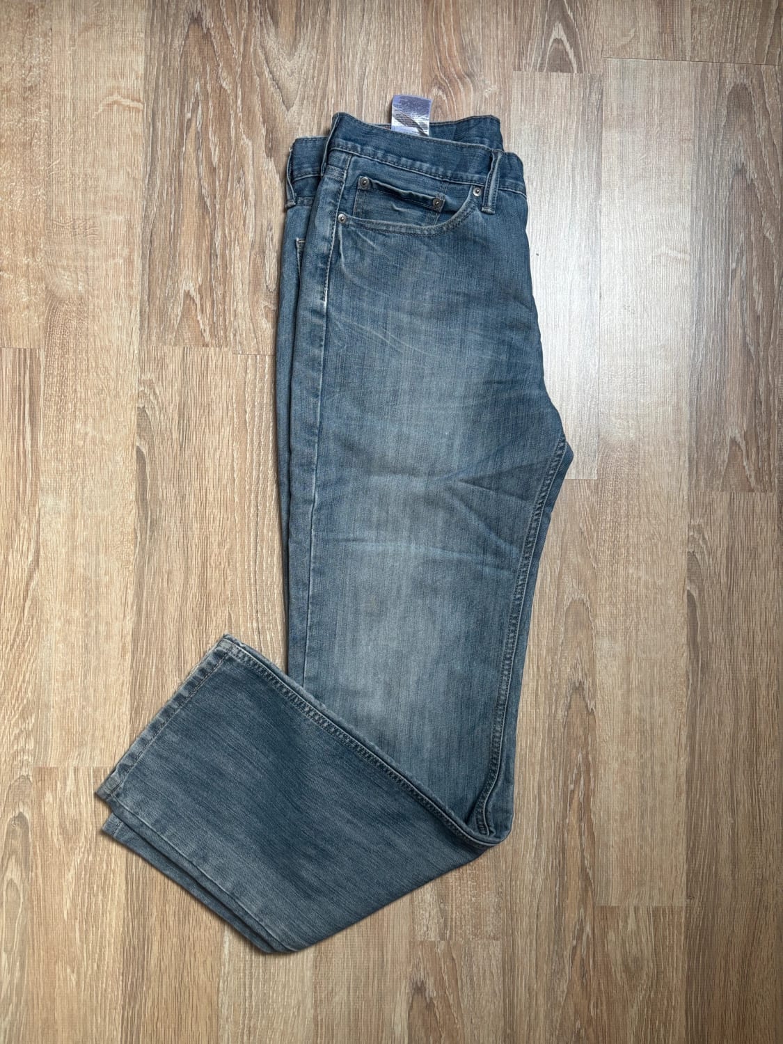 đź›’Jean Levi's 514 W33 L32đź›’