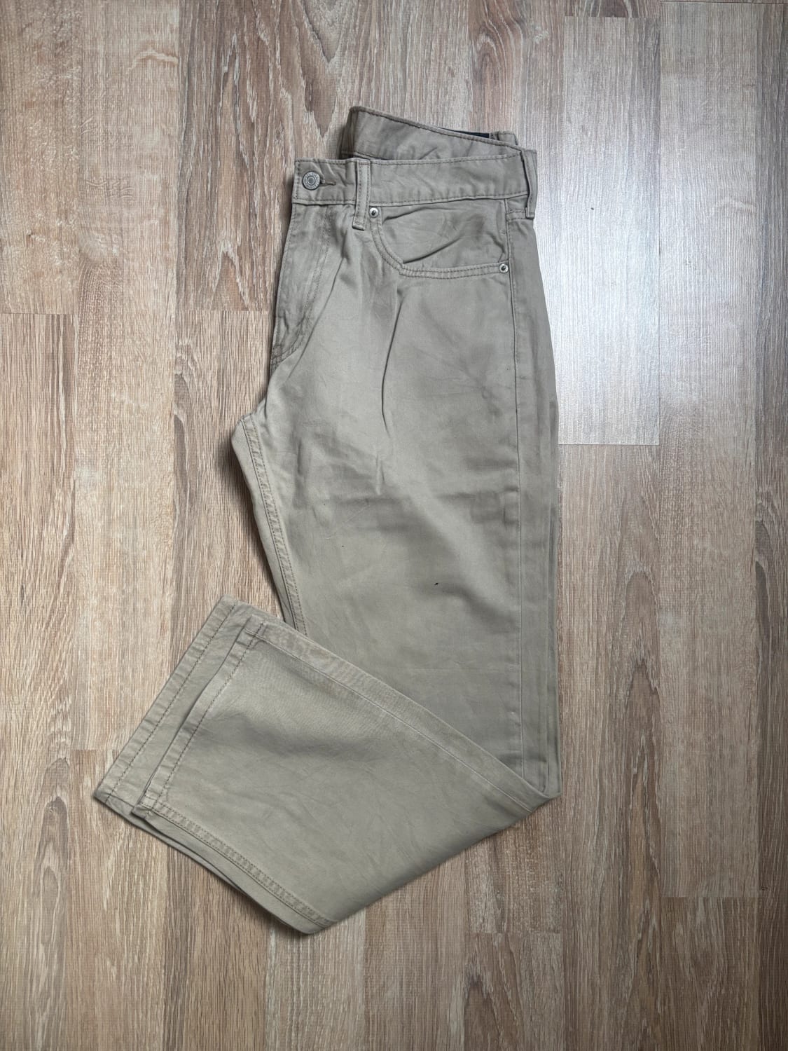 đź›’Jean Levi's 559 W33 L30đź›’