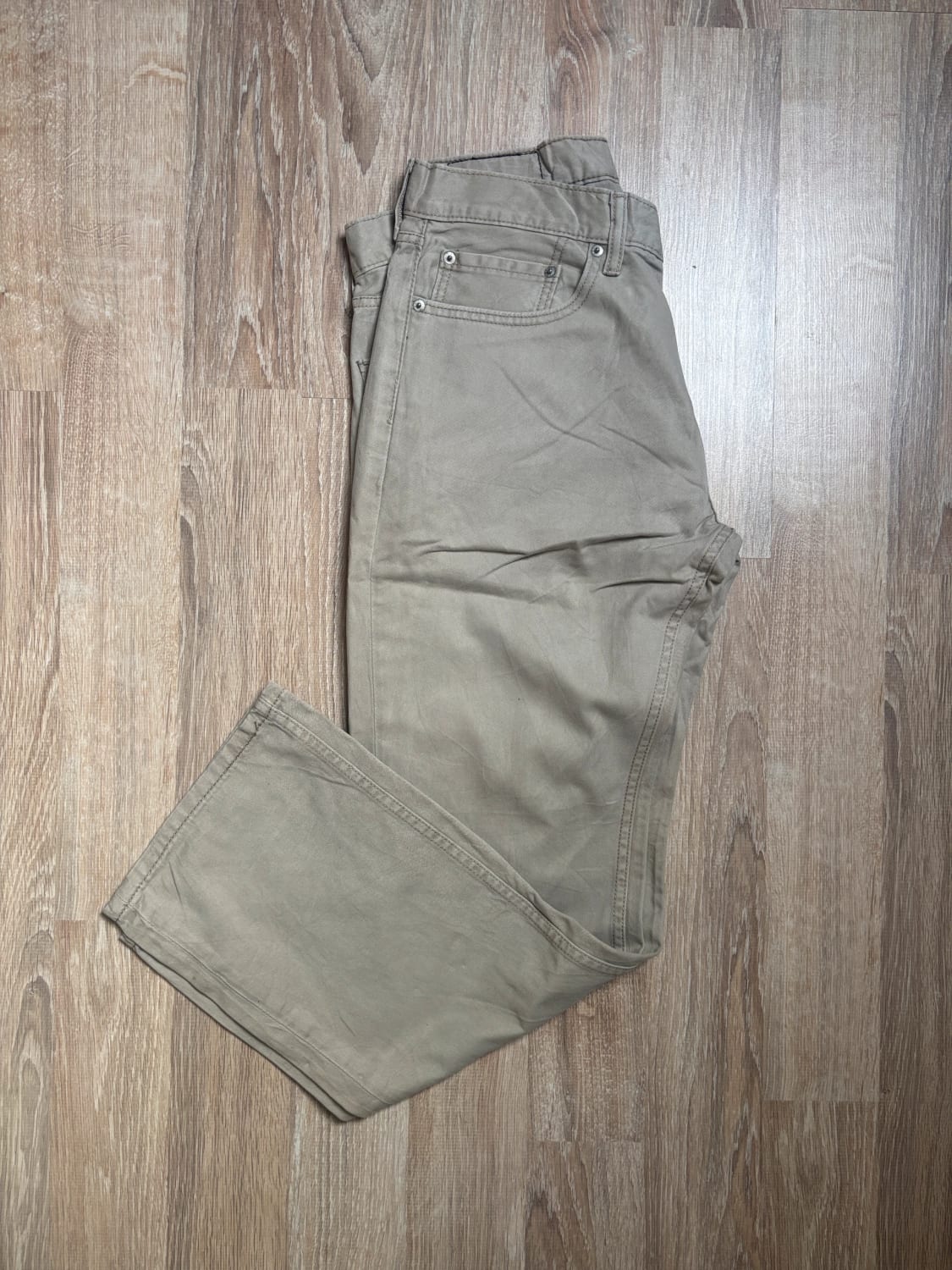đź›’Jean Levi's 559 W33 L30đź›’