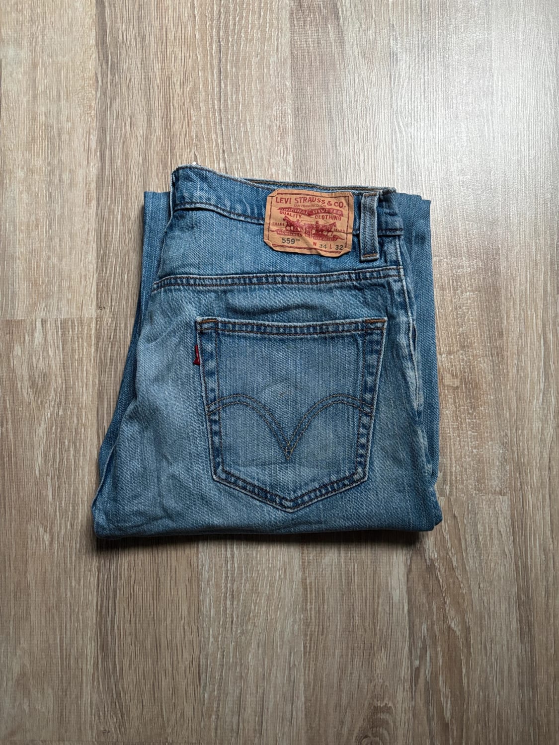đź›’Jean Levi's 559 W34 L32đź›’