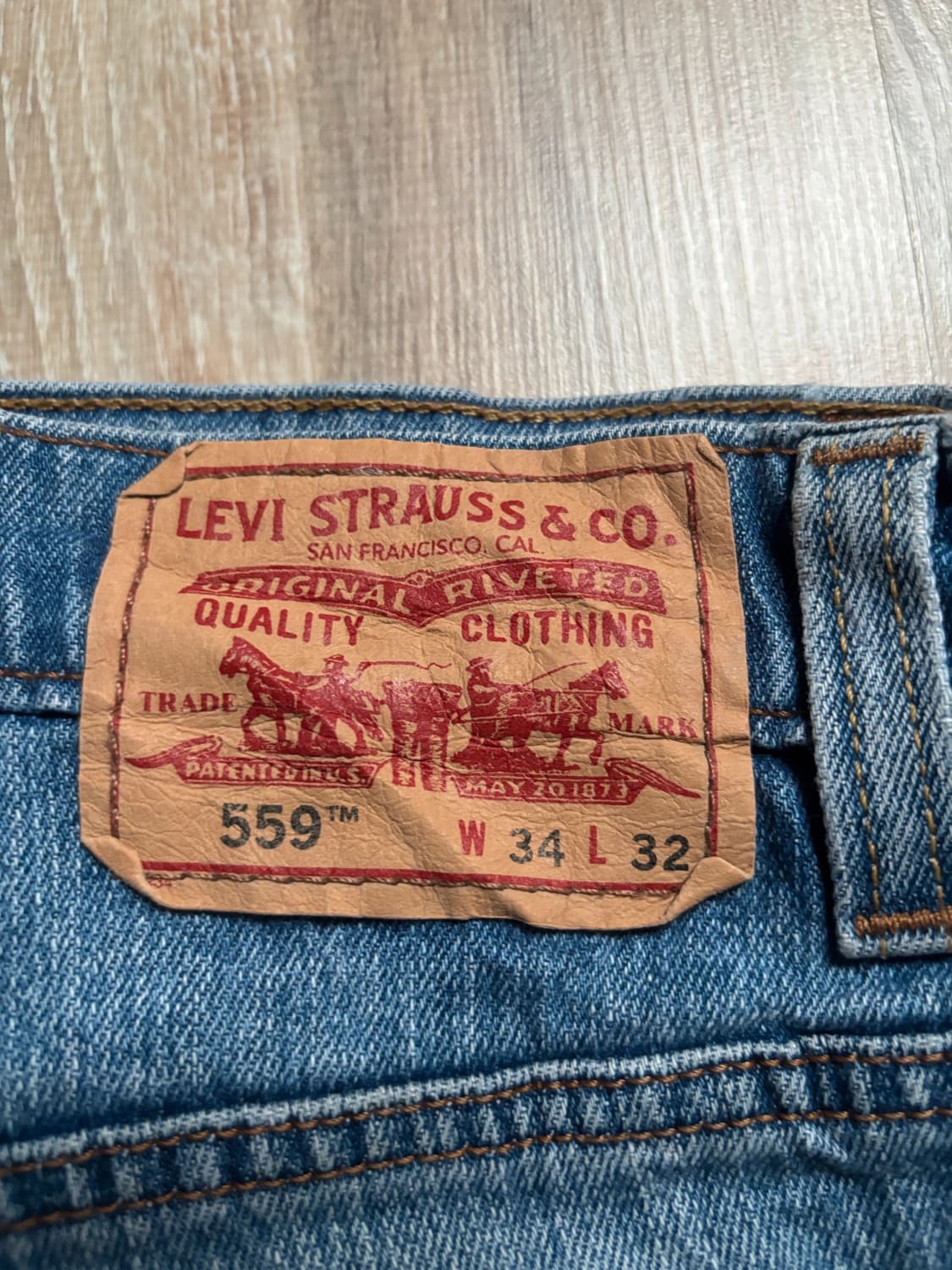 đź›’Jean Levi's 559 W34 L32đź›’