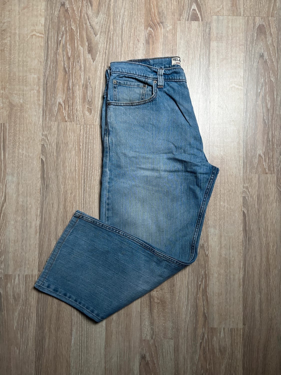 đź›’Jean Levi's 559 W34 L32đź›’