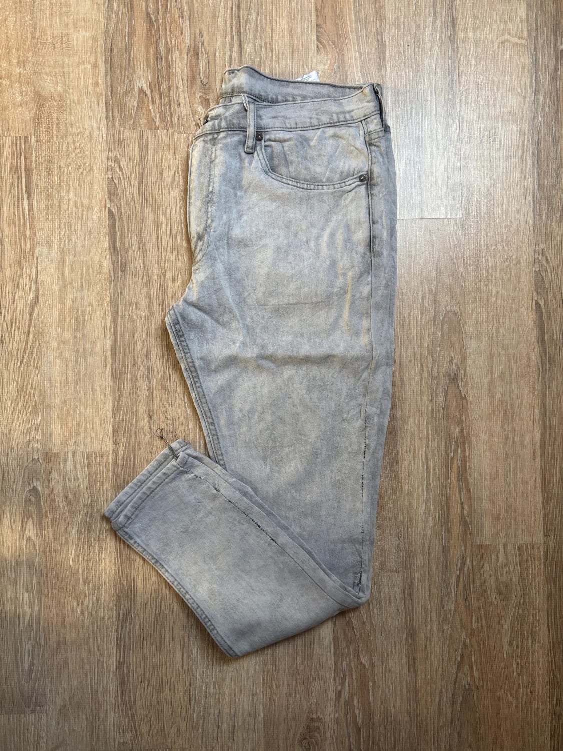 đź›’Jean Levi's W36 L30đź›’
