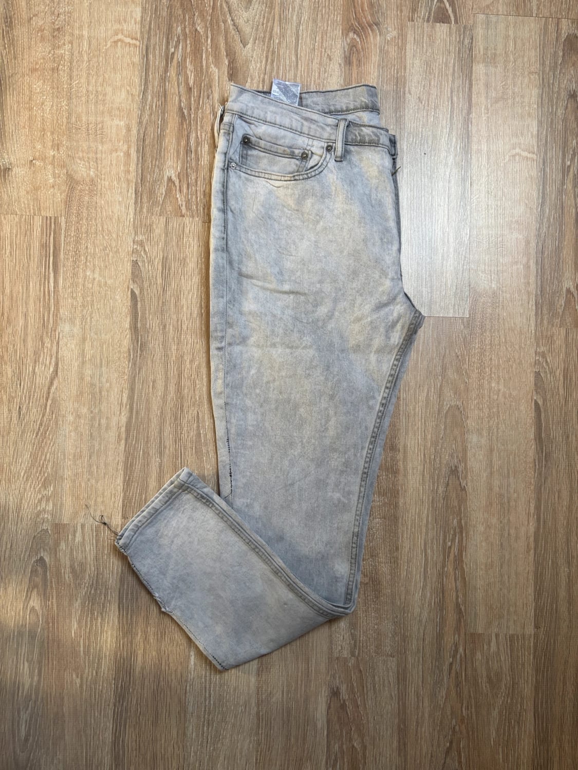 đź›’Jean Levi's W36 L30đź›’