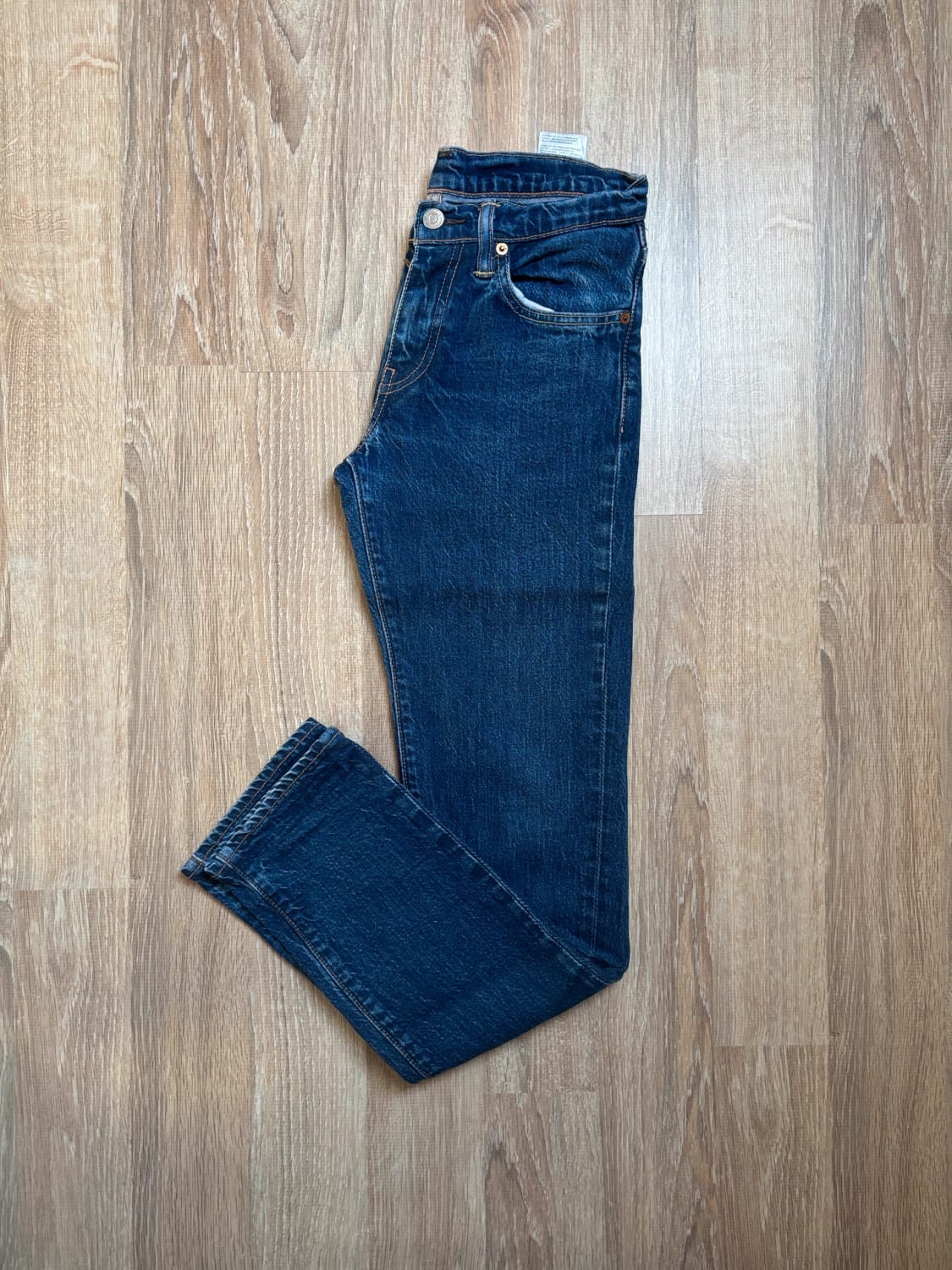 đź›’Jean Levi's W28 L32đź›’