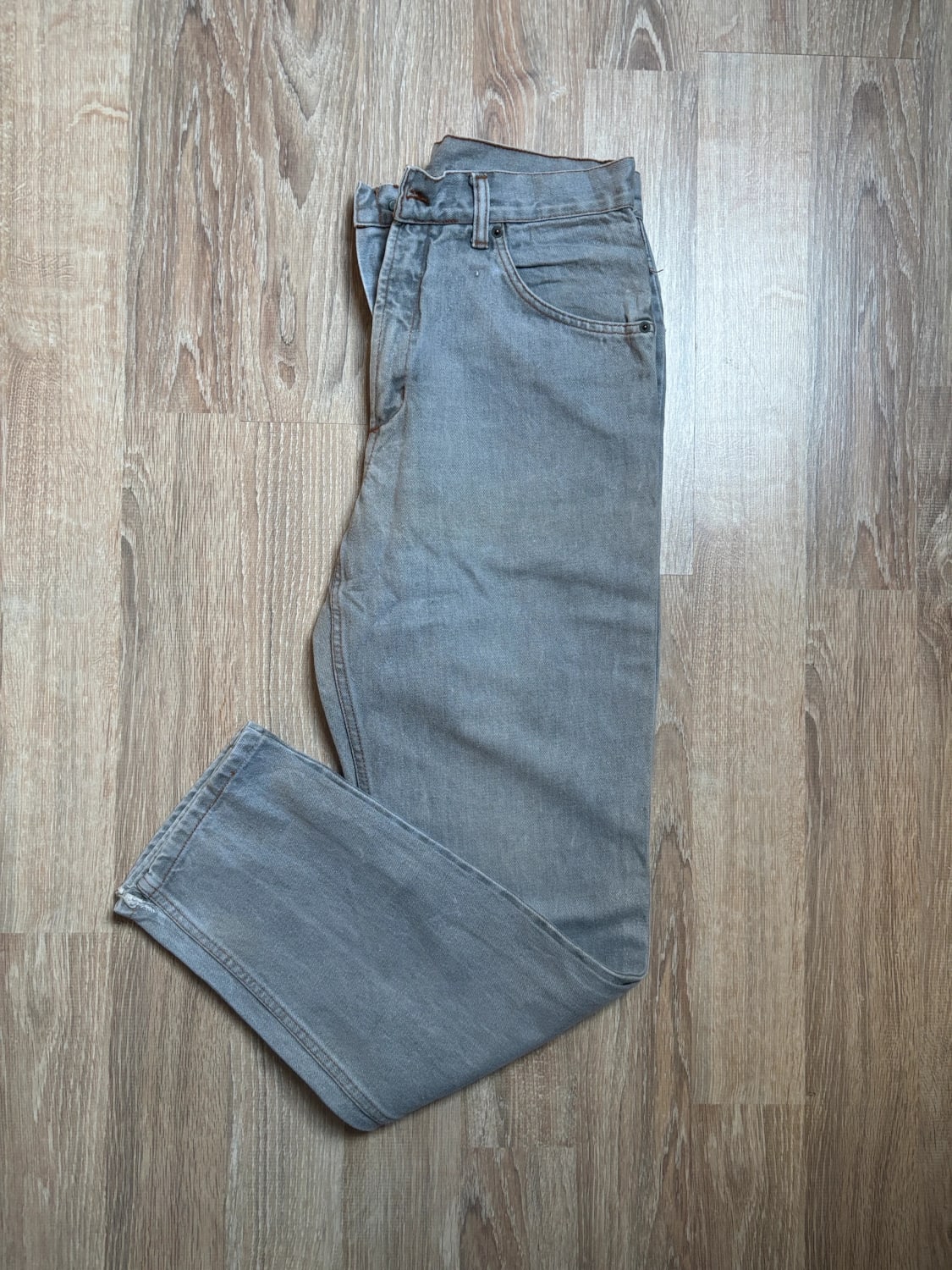 đź›’Jean Levi's W33 L36đź›’