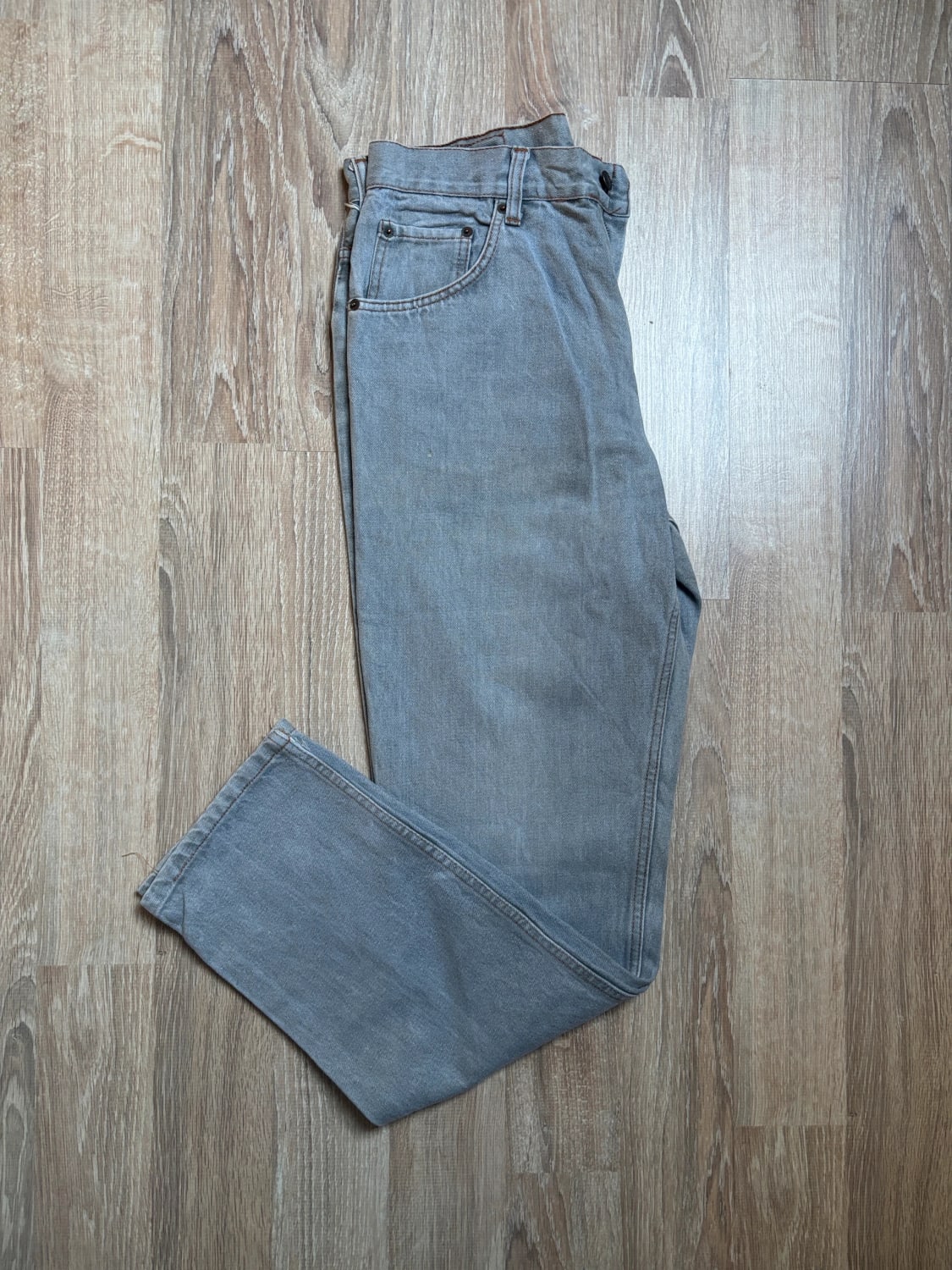 đź›’Jean Levi's W33 L36đź›’