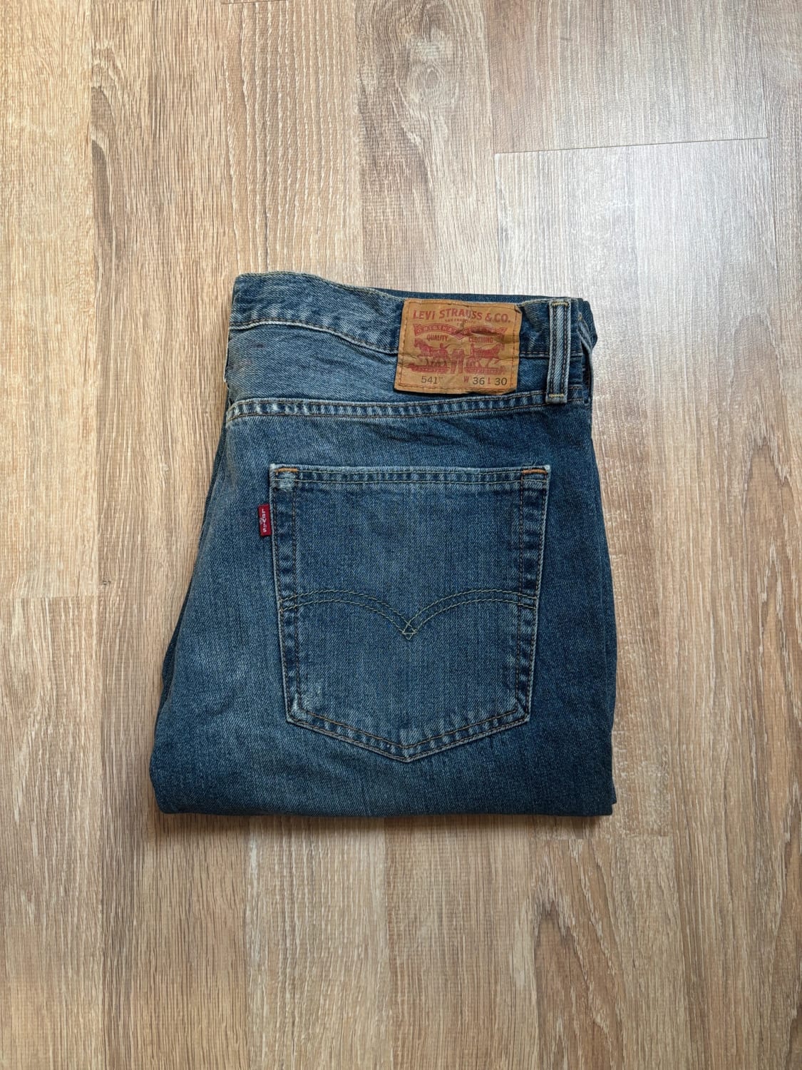 đź›’Jean Levi's 541 W36 L30đź›’