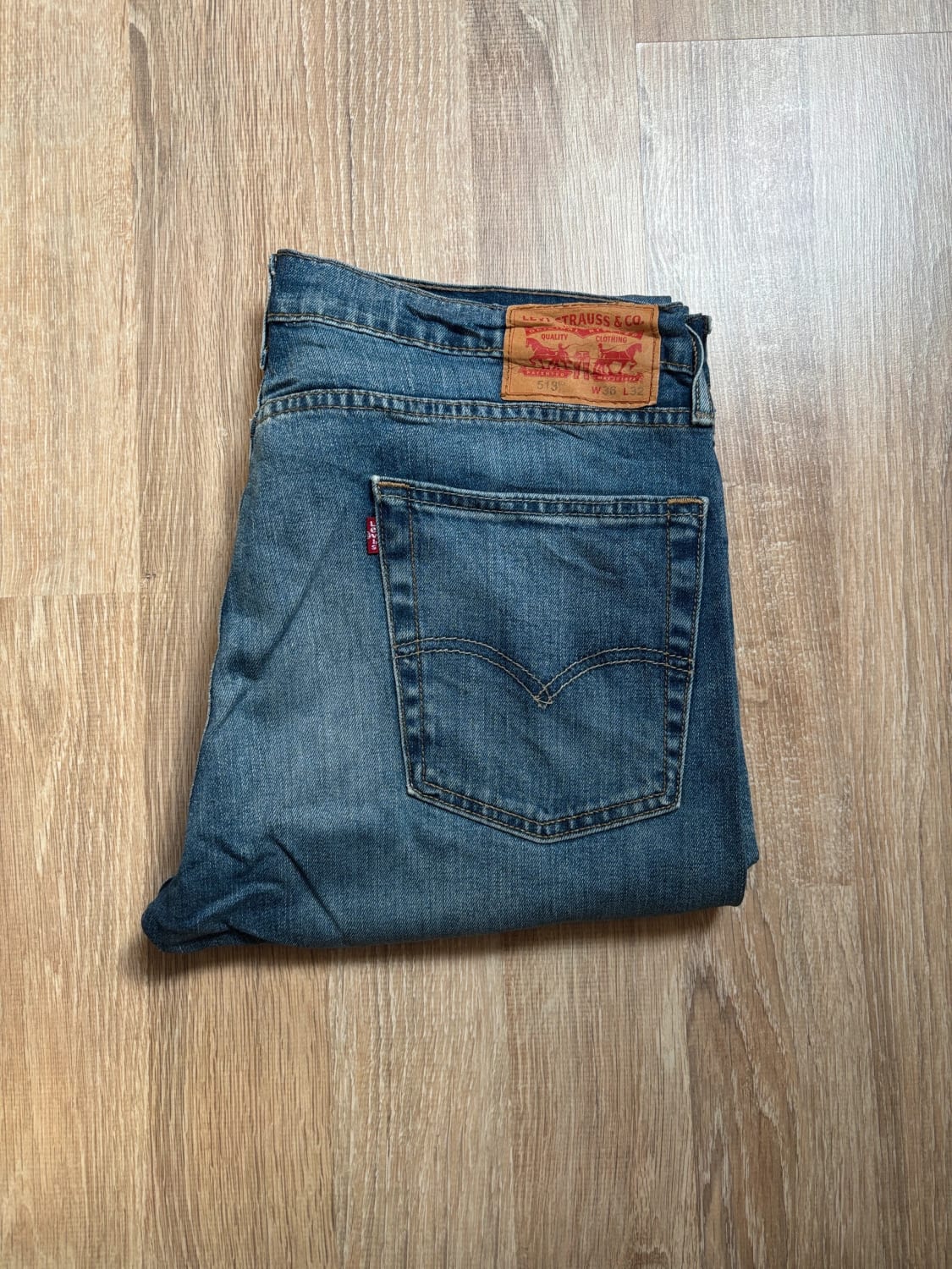 đź›’Jean Levi's 513 W36 L32đź›’