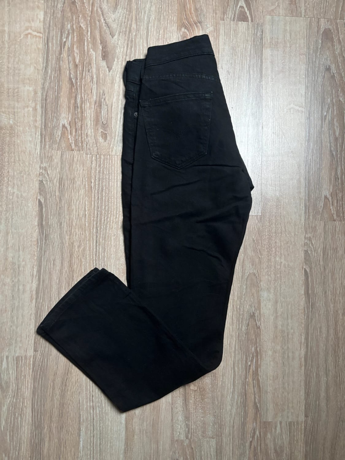 đź›’Jean Levi's 511 W30 L30đź›’