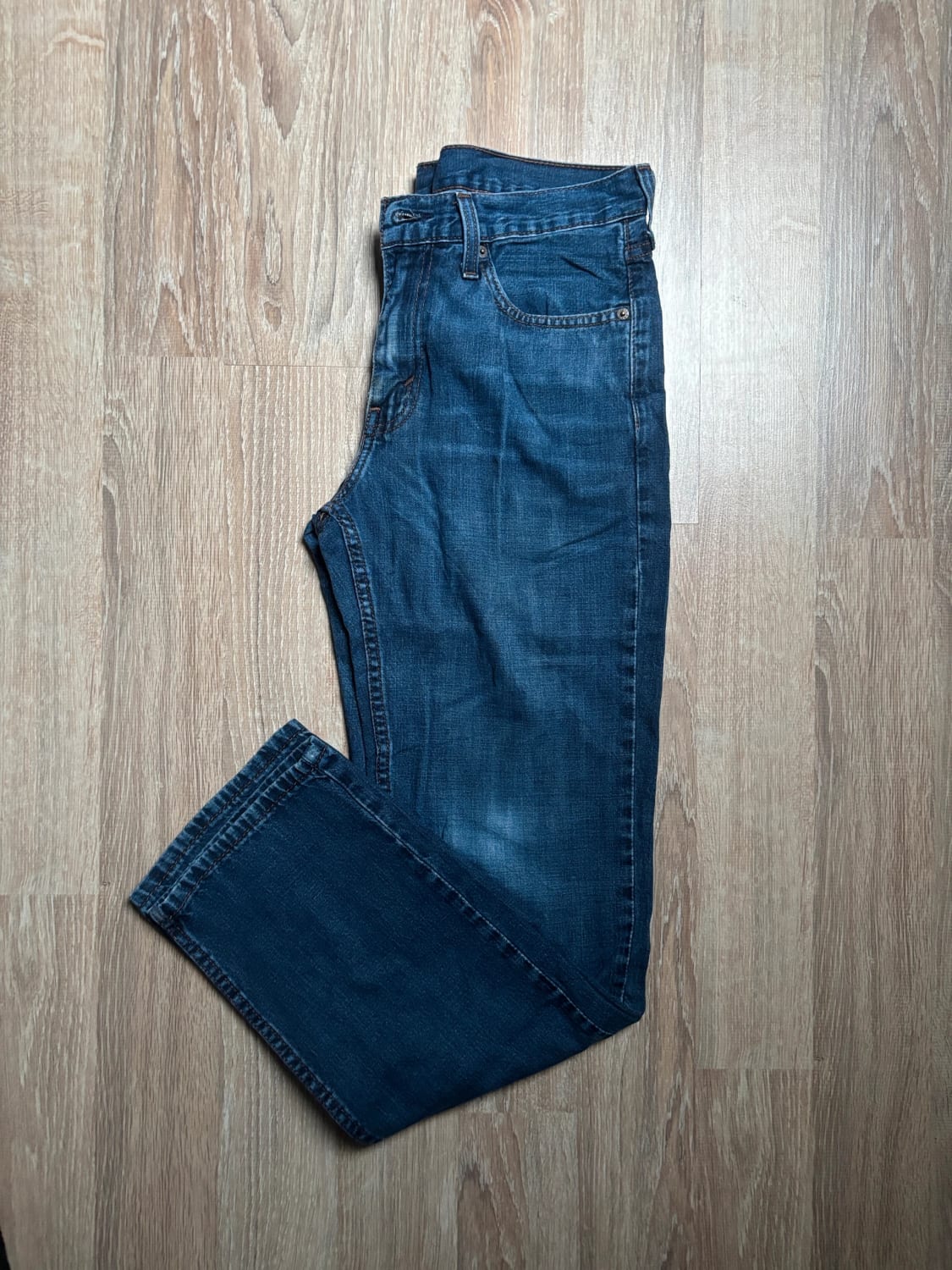 đź›’Jean Levi's 514 W30 L32đź›’
