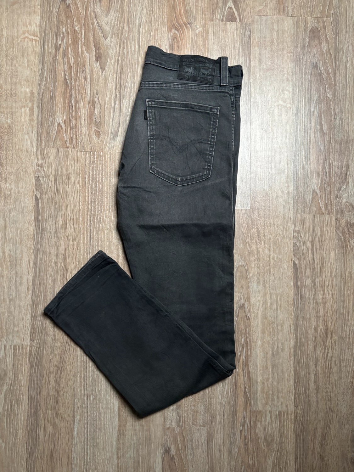 đź›’Jean Levi's 511 W32 L34đź›’
