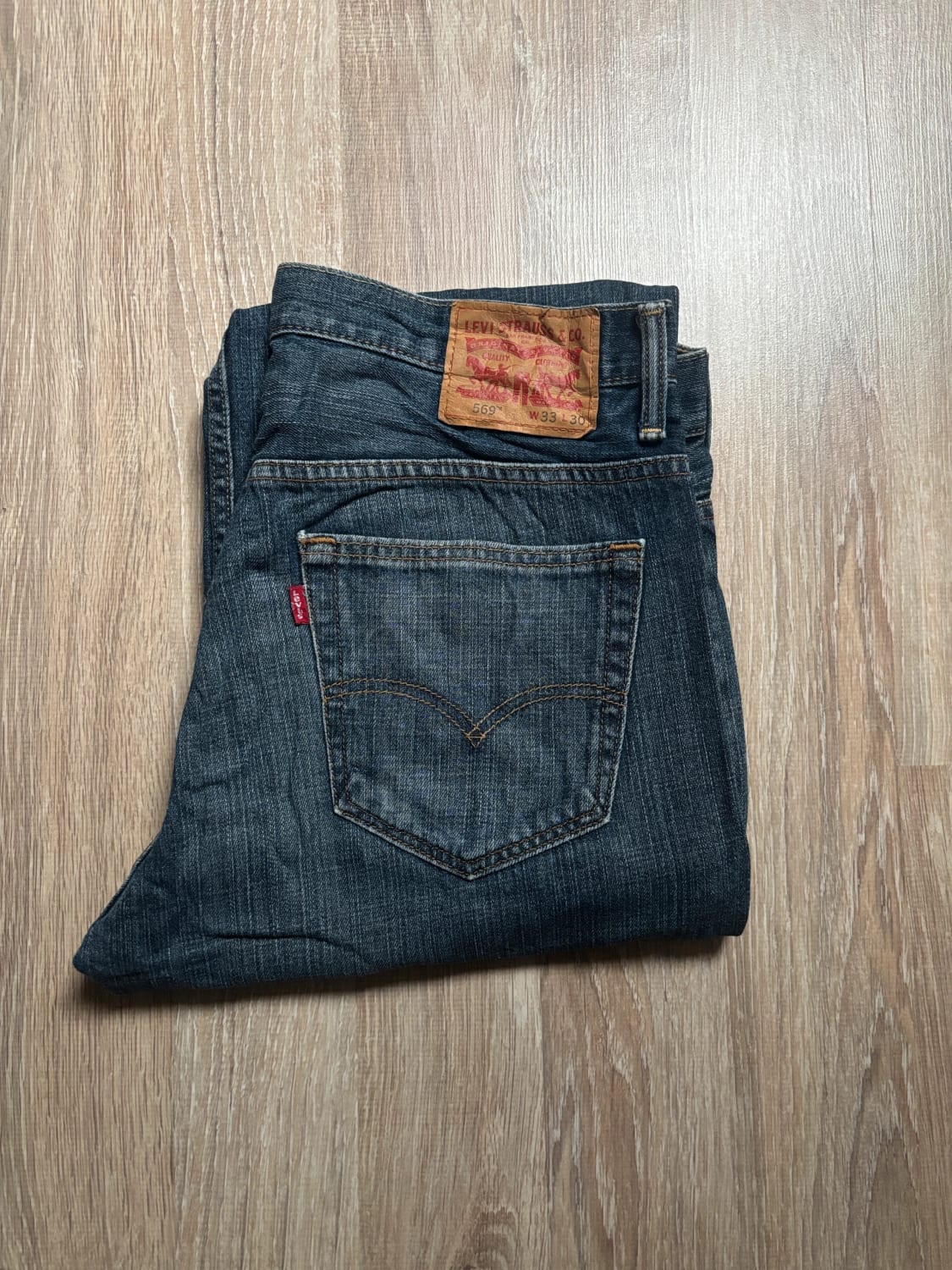 đź›’Jean Levi's 559 W33 L30đź›’