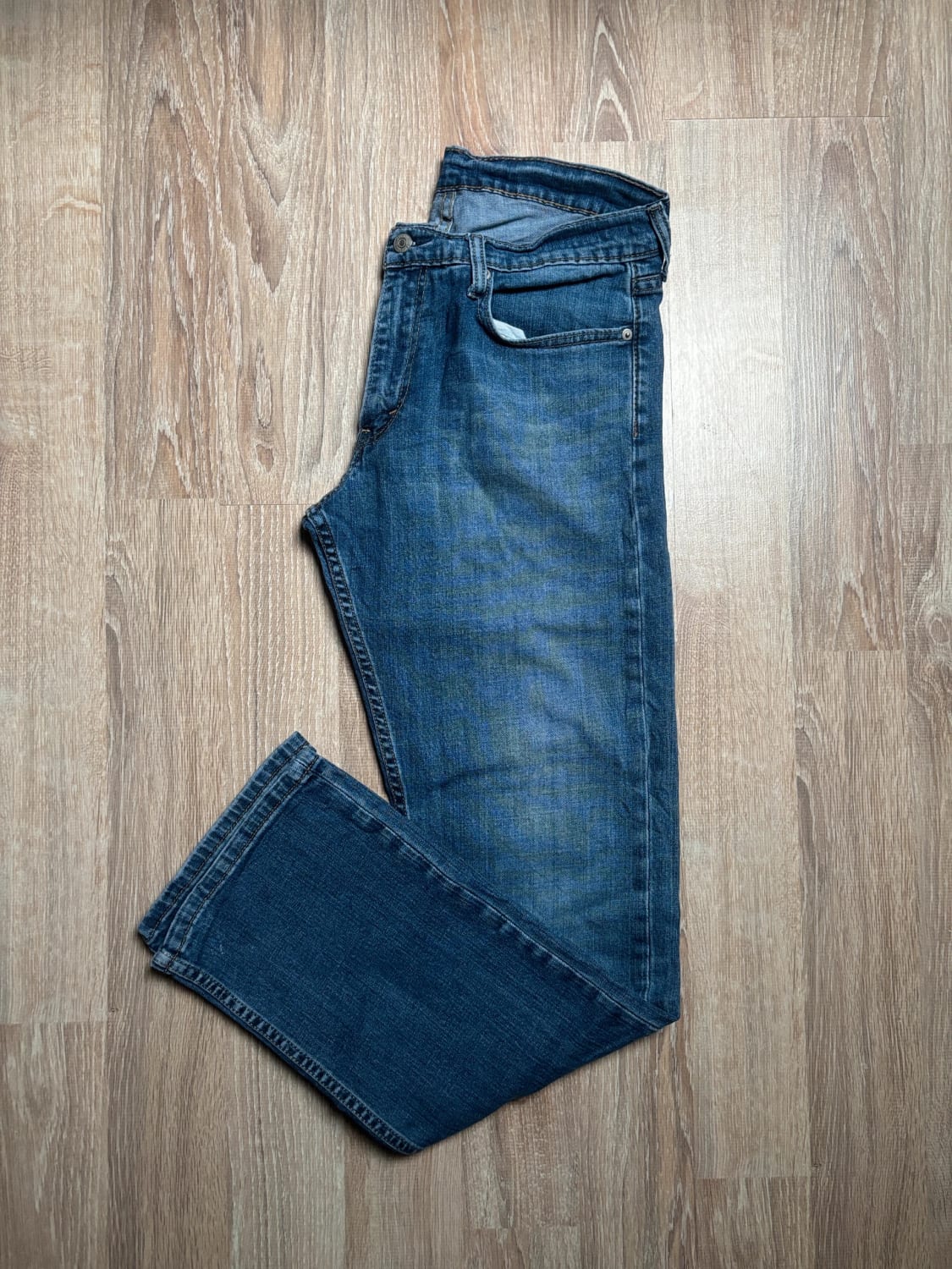 đź›’Jean Levi's W34 L34đź›’