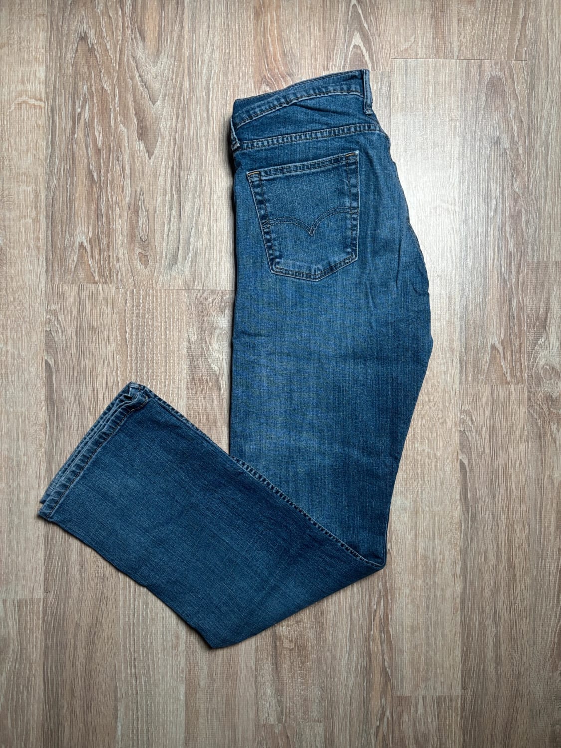 đź›’Jean Levi's W34 L34đź›’