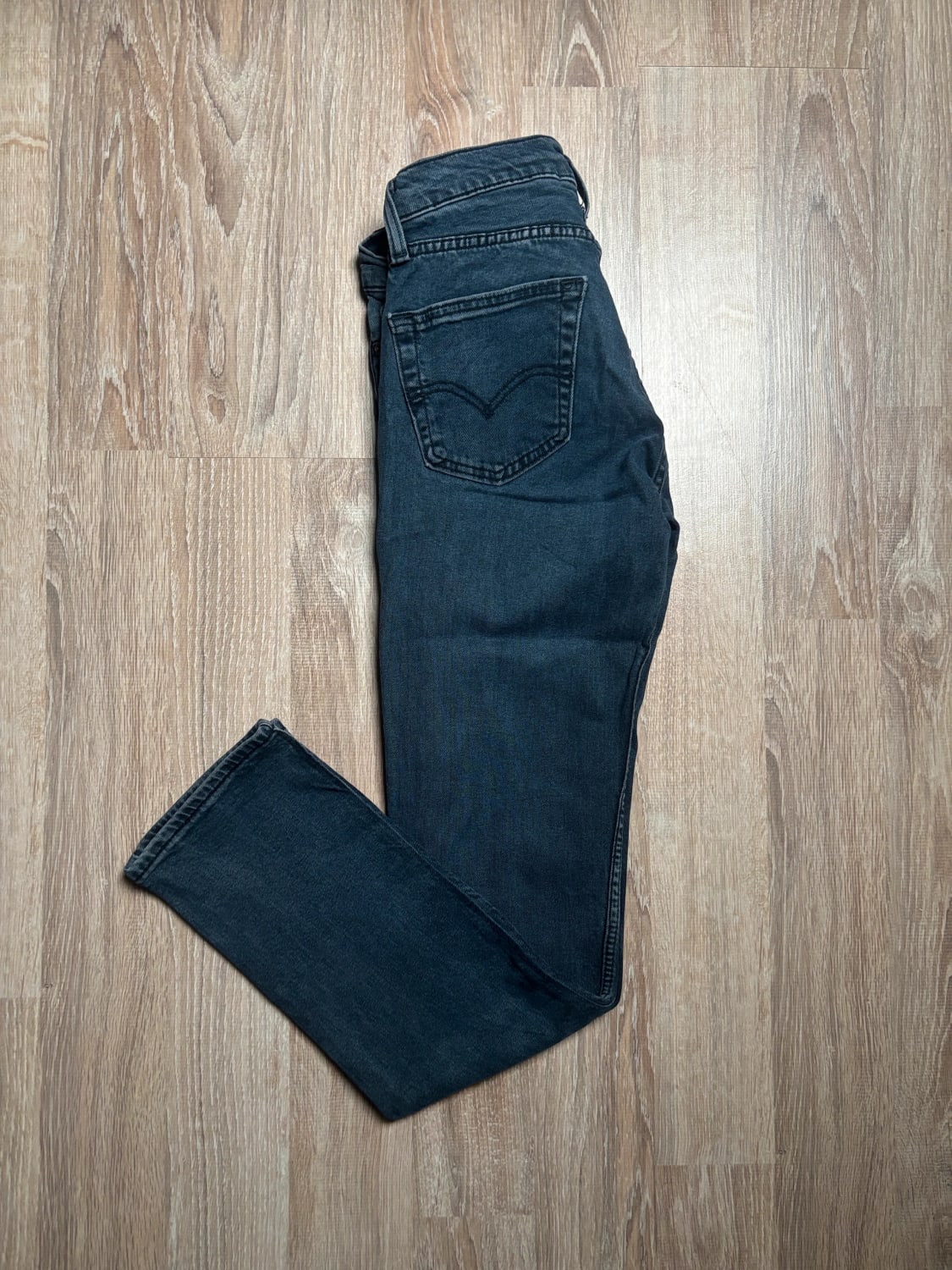 đź›’Jean Levi's 511 W29 L32đź›’