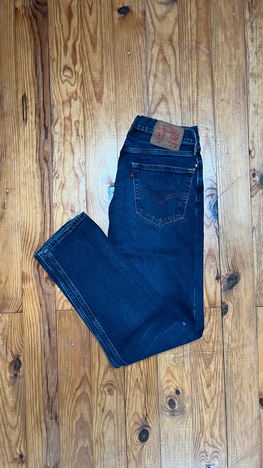 đź›’Jean Levi's 502 W30 L34đź›’