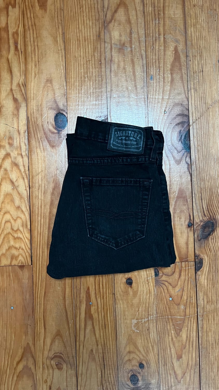 đź›’Jean Levi's W29 L30đź›’