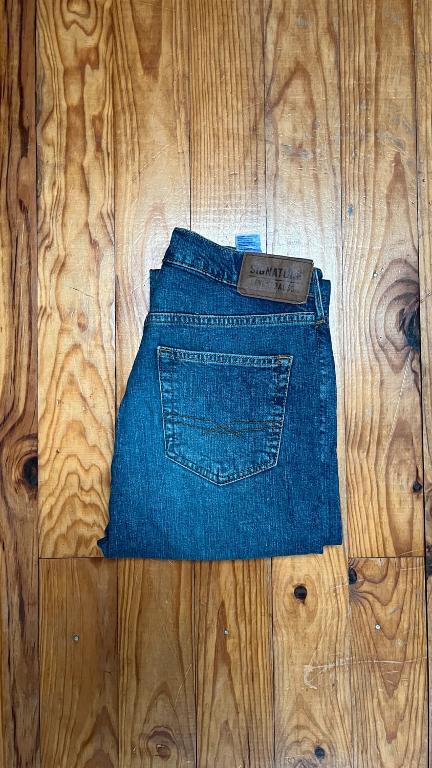 đź›’Jean Levi's W29 L30đź›’