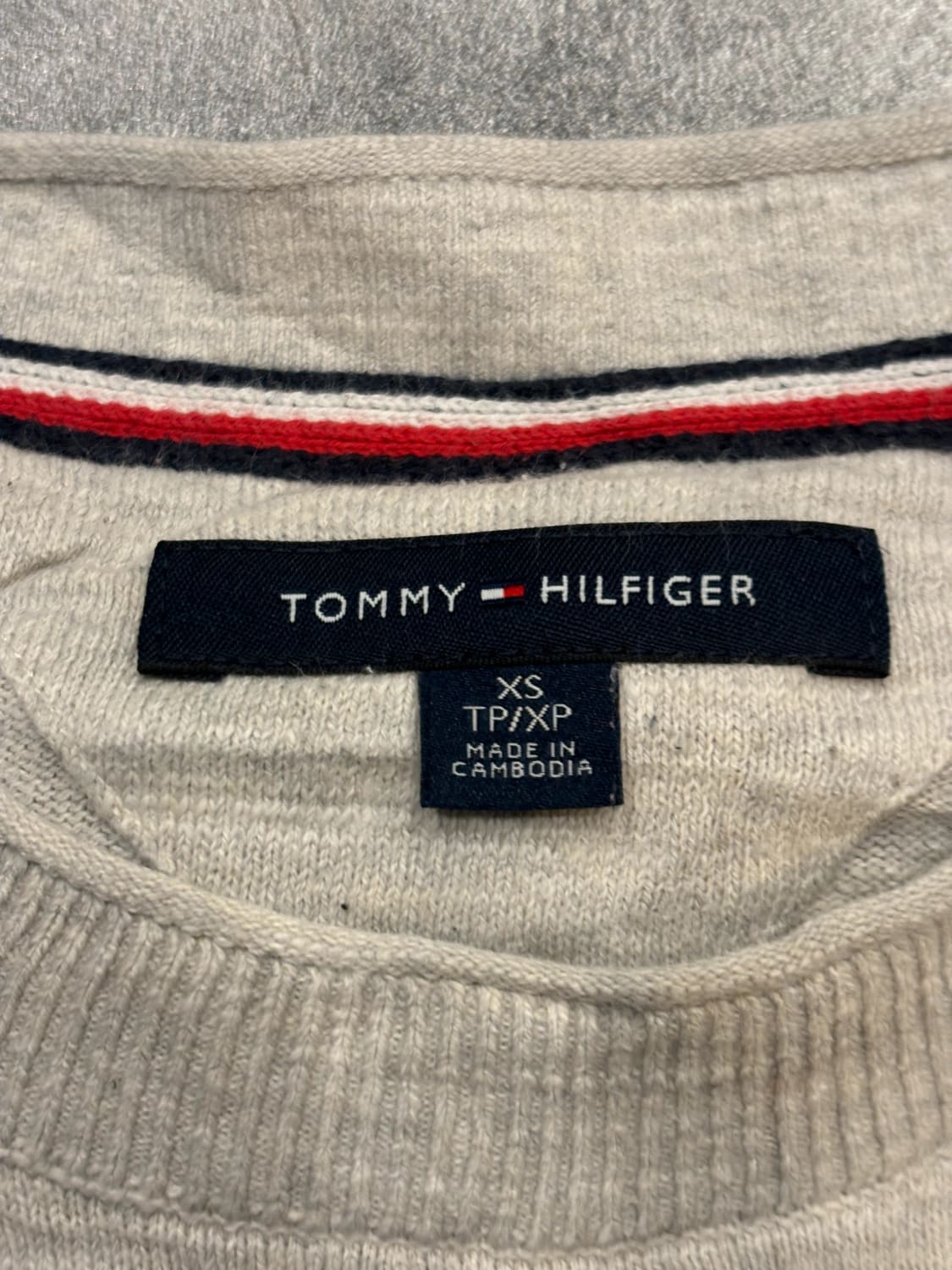 đź›’Pull Tommy Hilfiger XSđź›’