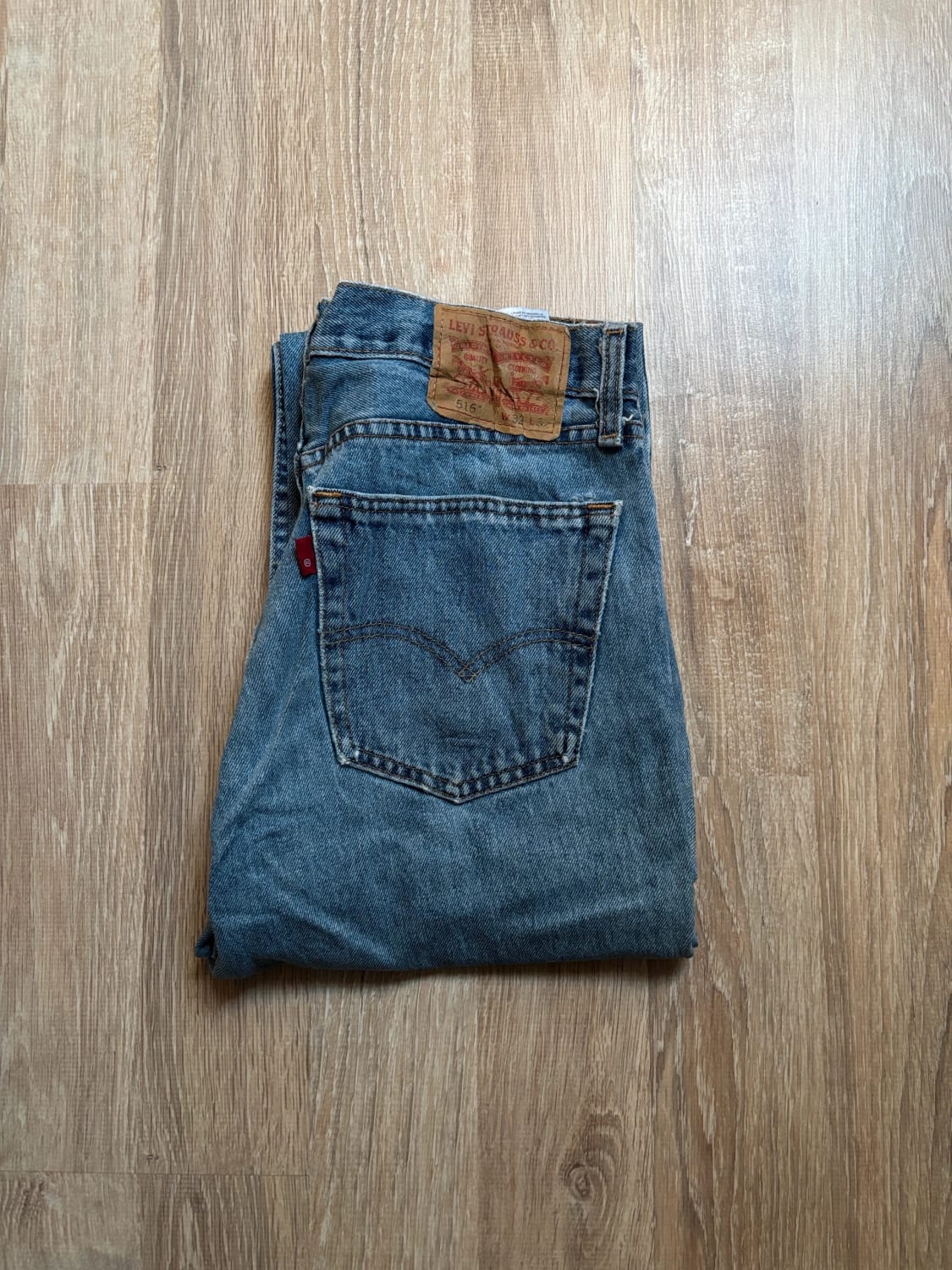 đź›’Jean Levi's 516 W32 L32đź›’