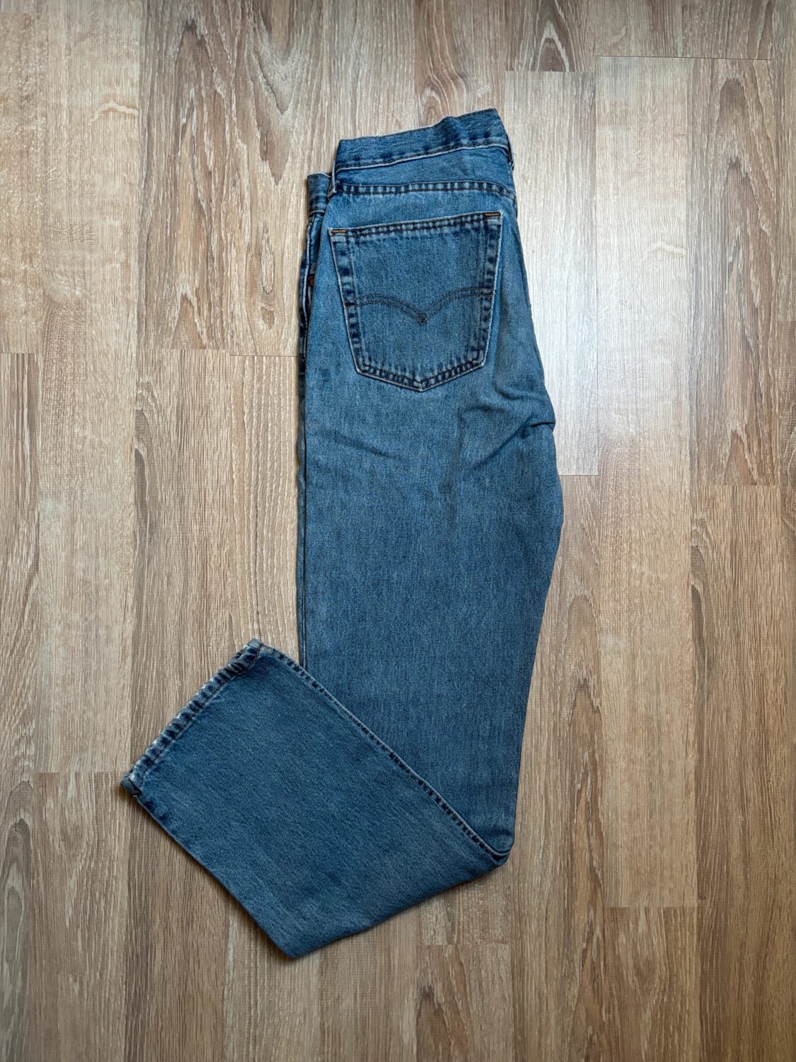 đź›’Jean Levi's 516 W32 L32đź›’
