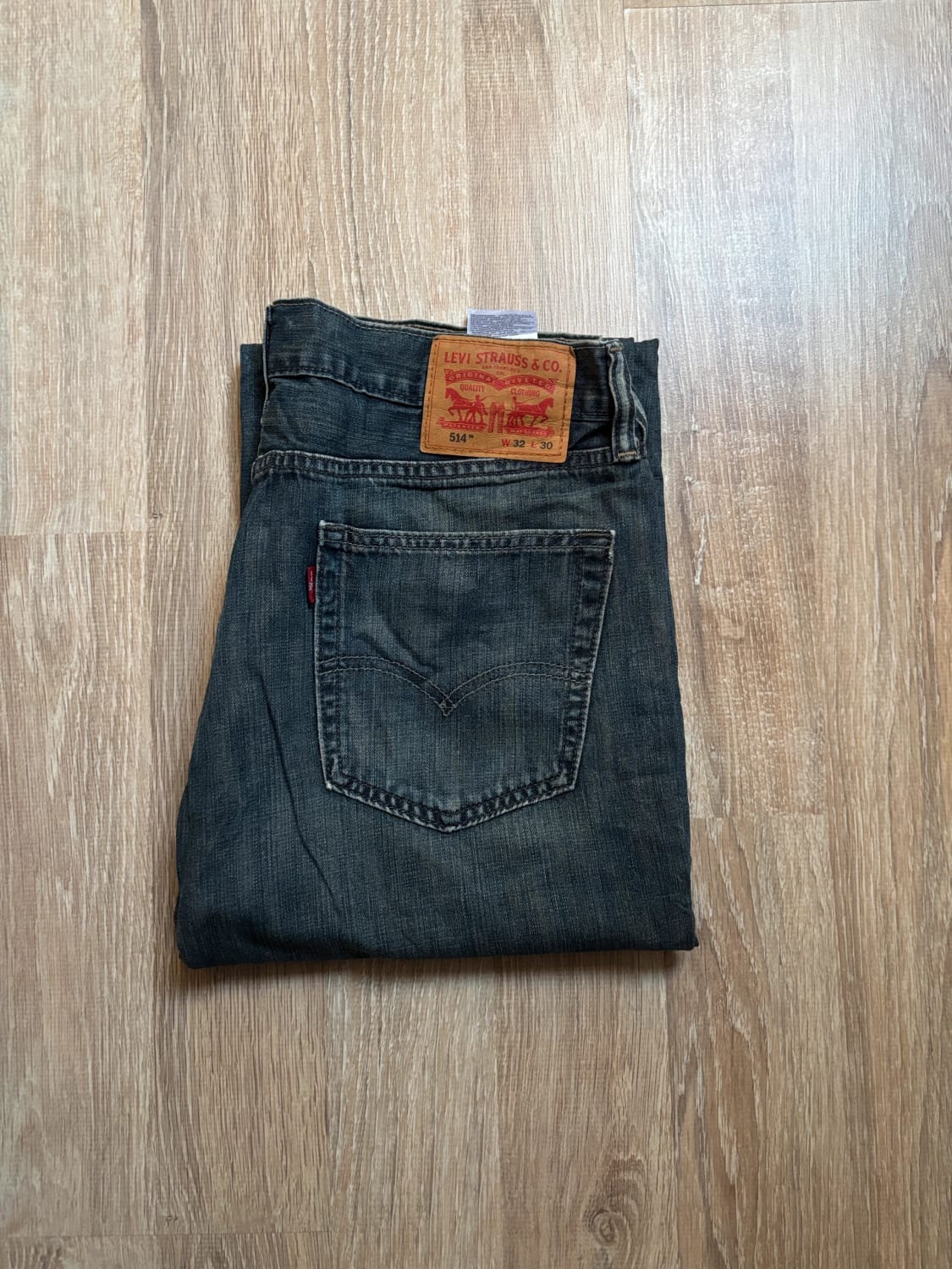 đź›’Jean Levi's 514 W32 L30đź›’