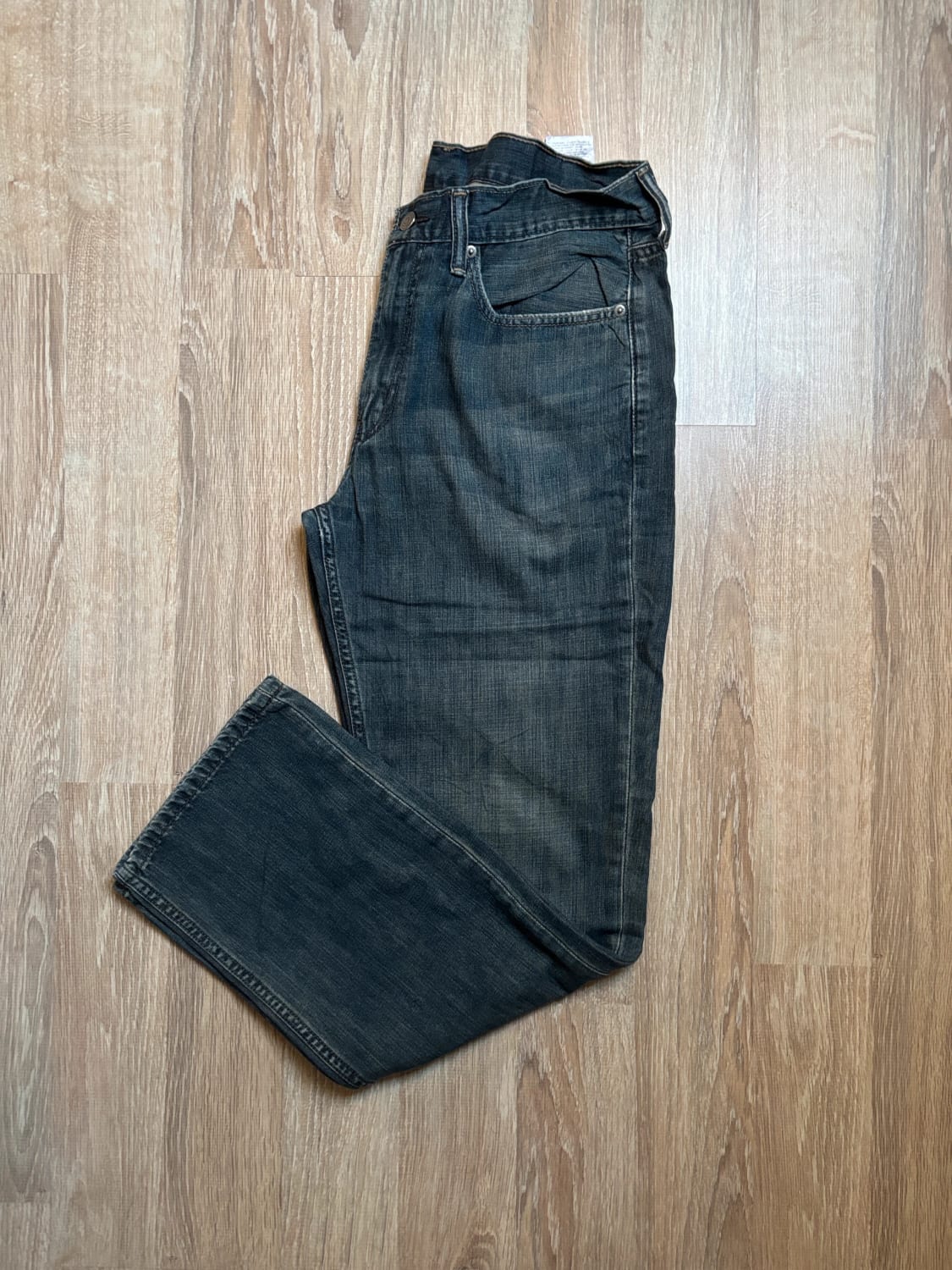 đź›’Jean Levi's 514 W32 L30đź›’