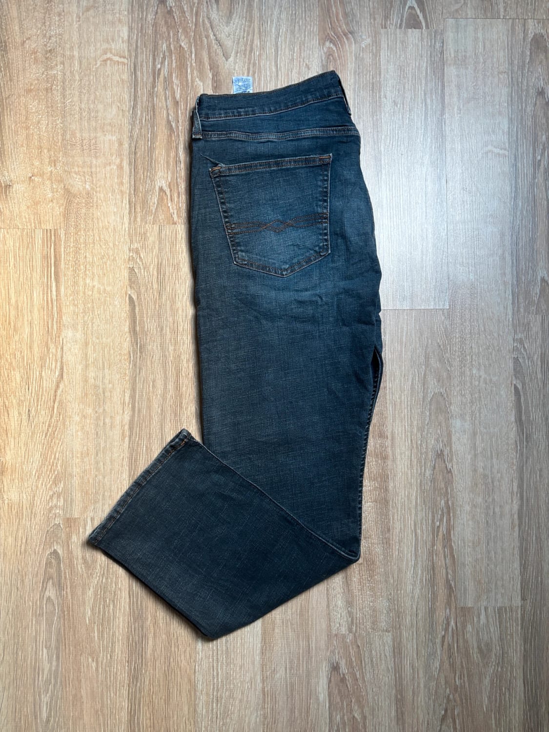 đź›’Jean Levi's W36 L30đź›’
