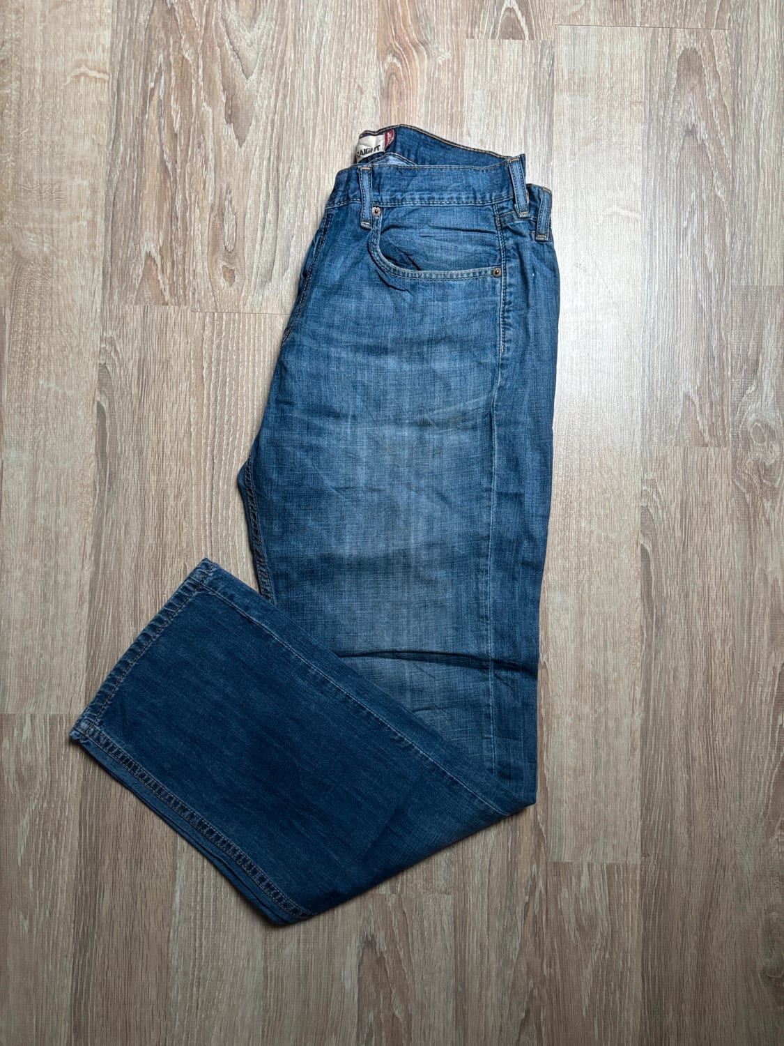 đź›’Jean Levi's 559 W34 L32đź›’