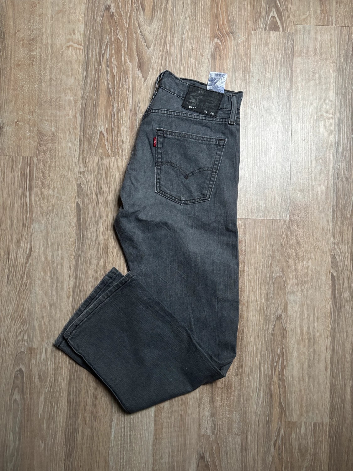 đź›’Jean Levi's 514 W33 L30đź›’