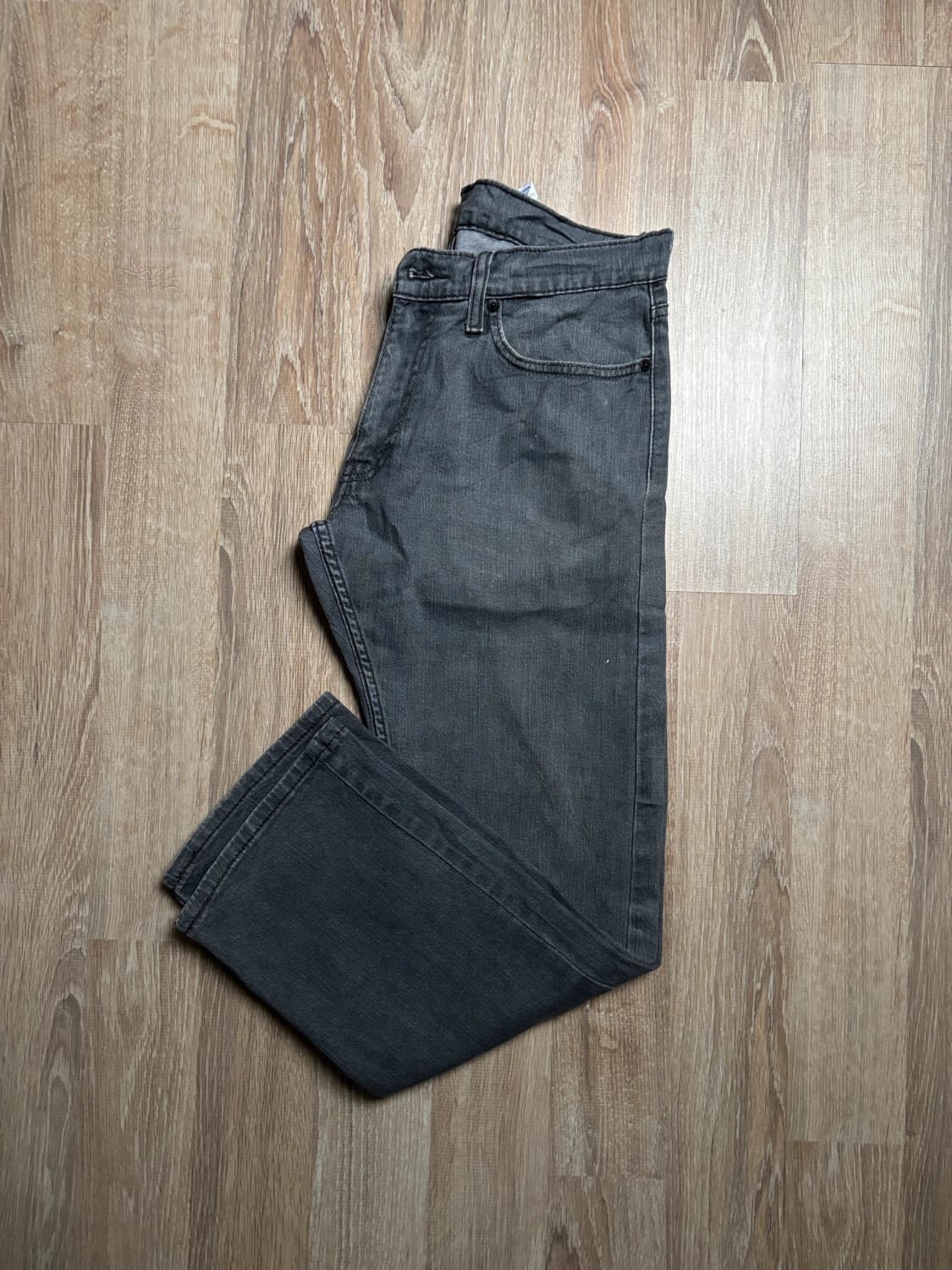 đź›’Jean Levi's 514 W33 L30đź›’