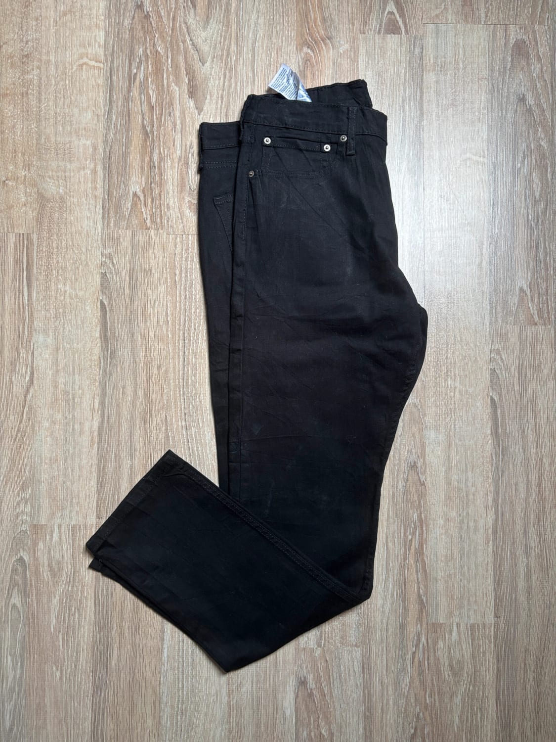 đź›’Jean Levi's W38 L32đź›’
