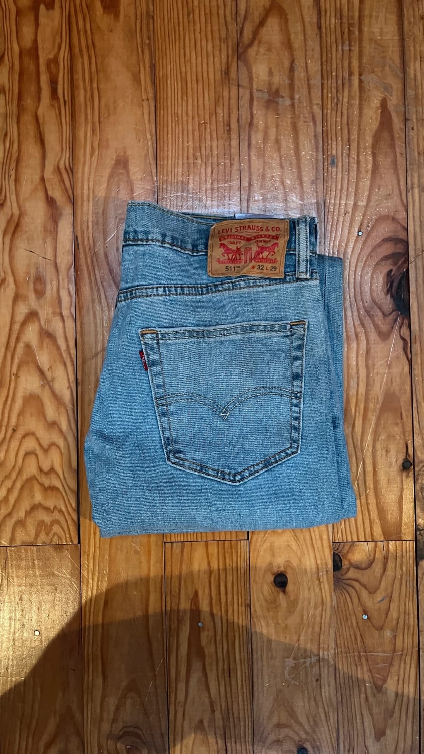 đź›’Jean Levi's 511 W32 L29đź›’