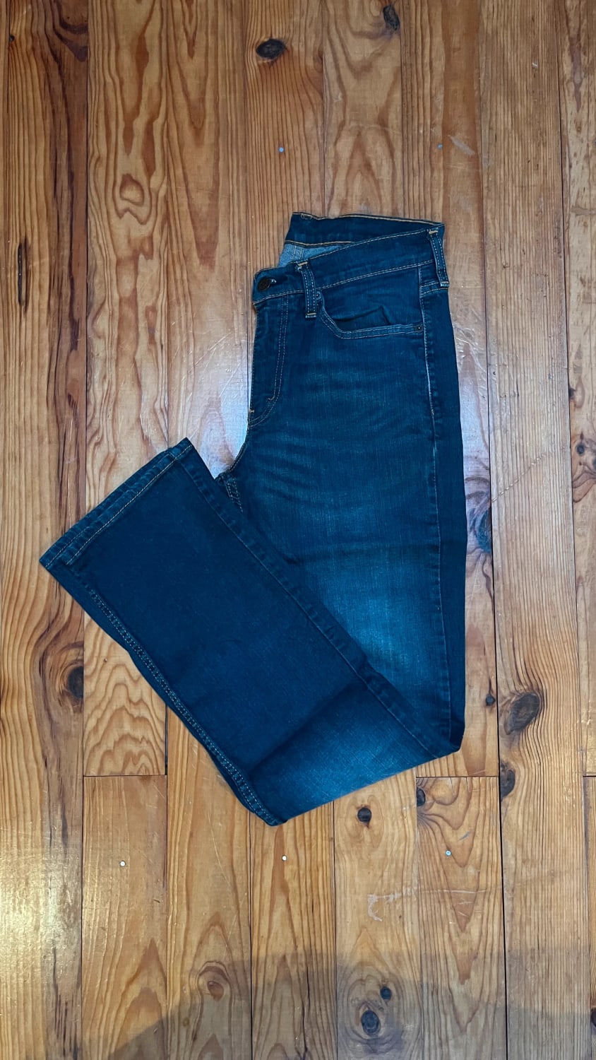 đź›’Jean Levi's 514 W29 L32đź›’