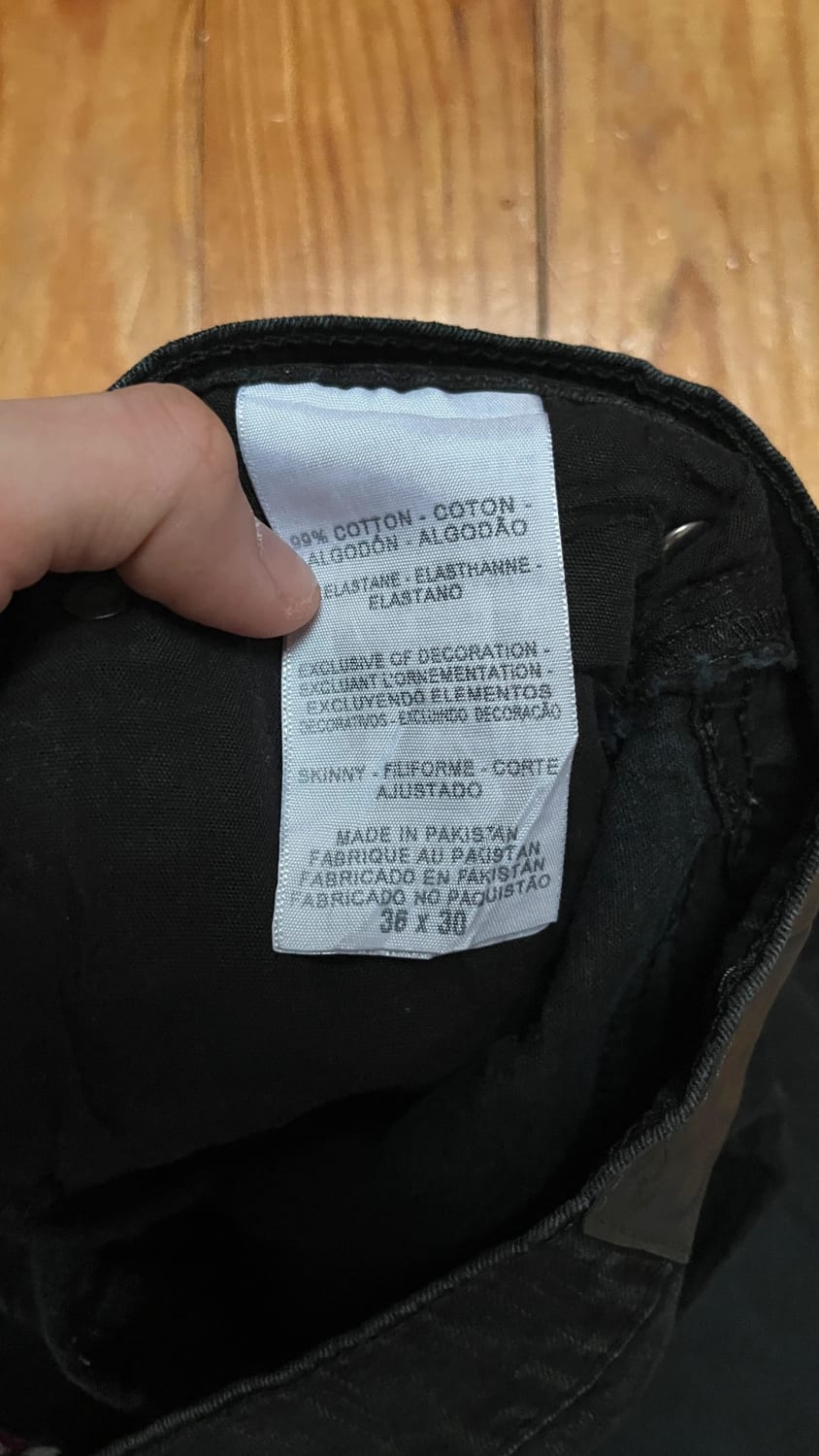 đź›’Jean Levi's W36 L30đź›’