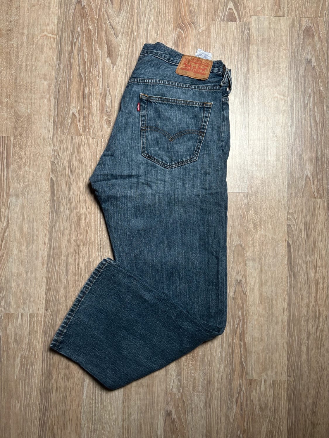 đź›’Jean Levi's 569 W34 L30đź›’