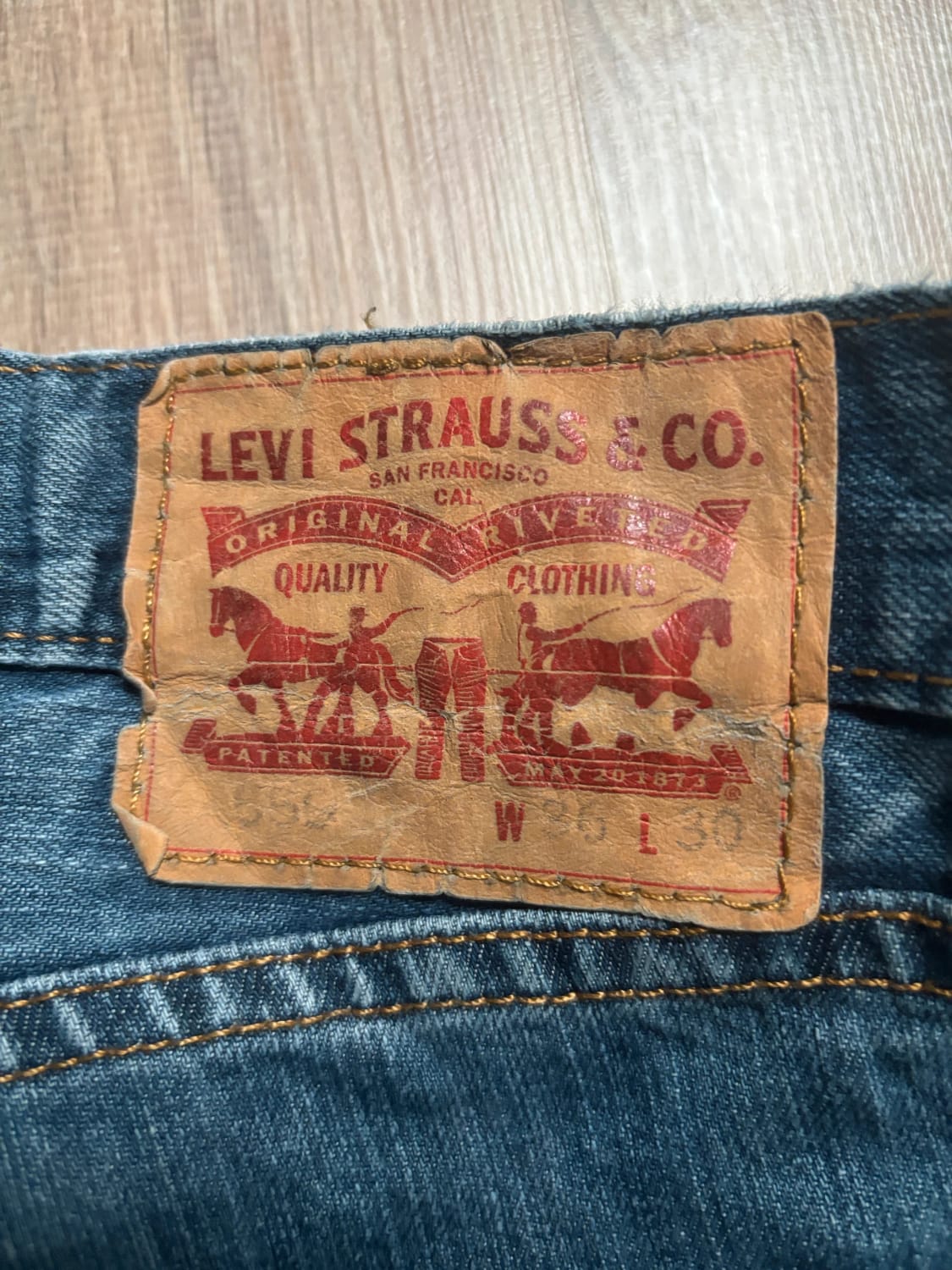 đź›’Jean Levi's 559 W26 L30đź›’